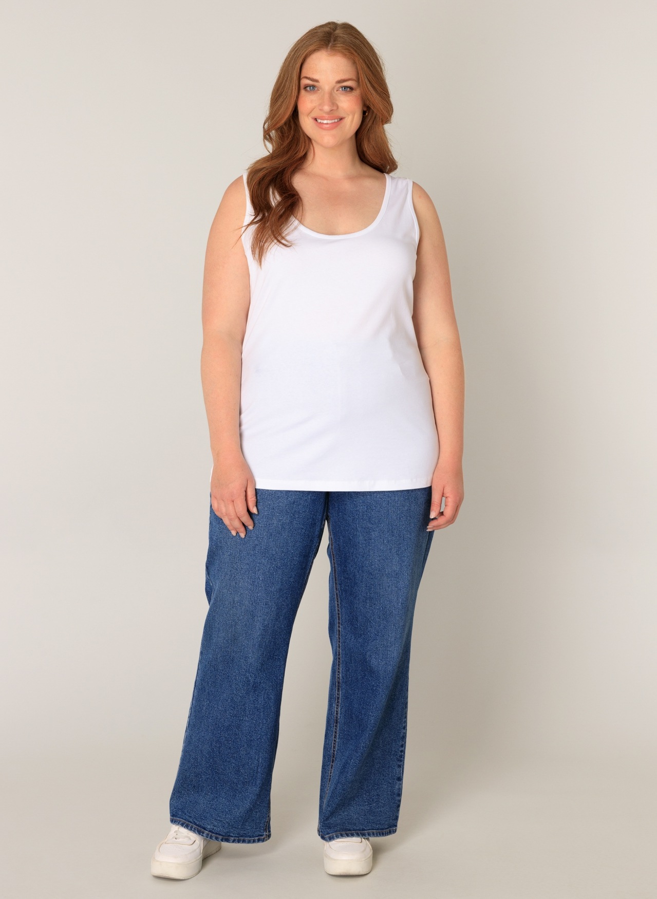 Thumbnail - Base Level Curvy Tanktop in großen Größen