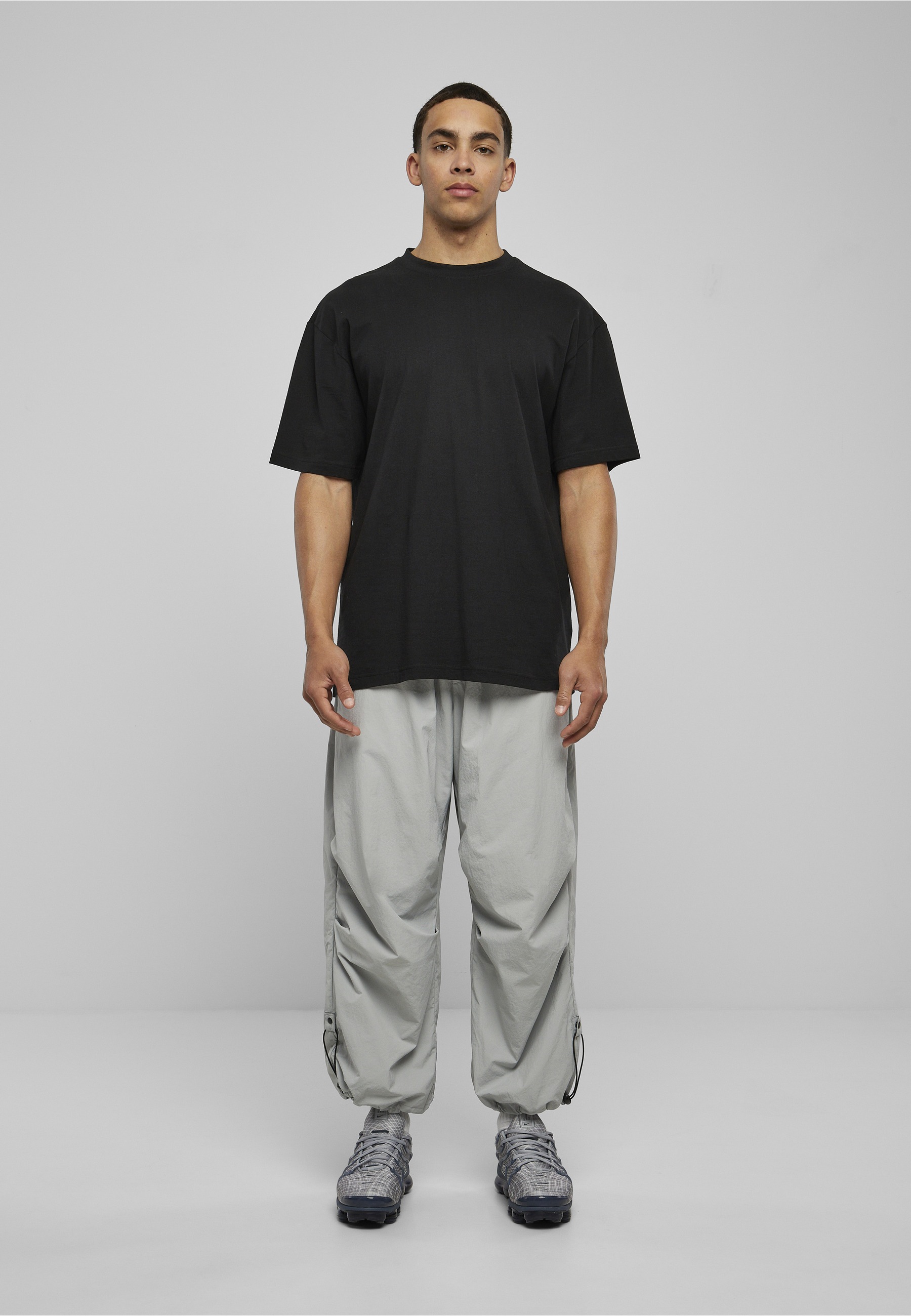 URBAN CLASSICS Stoffhose »Urban Classics Herren Nylon Parachute Pants«