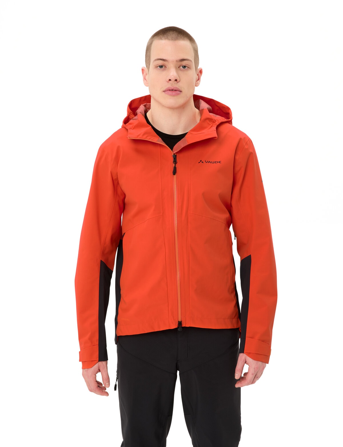 VAUDE Fahrradjacke "MENS MOAB PRO RAIN JACKET" mit Unterarm-Belüftung, winddicht, atmungsaktiv, wasserdicht