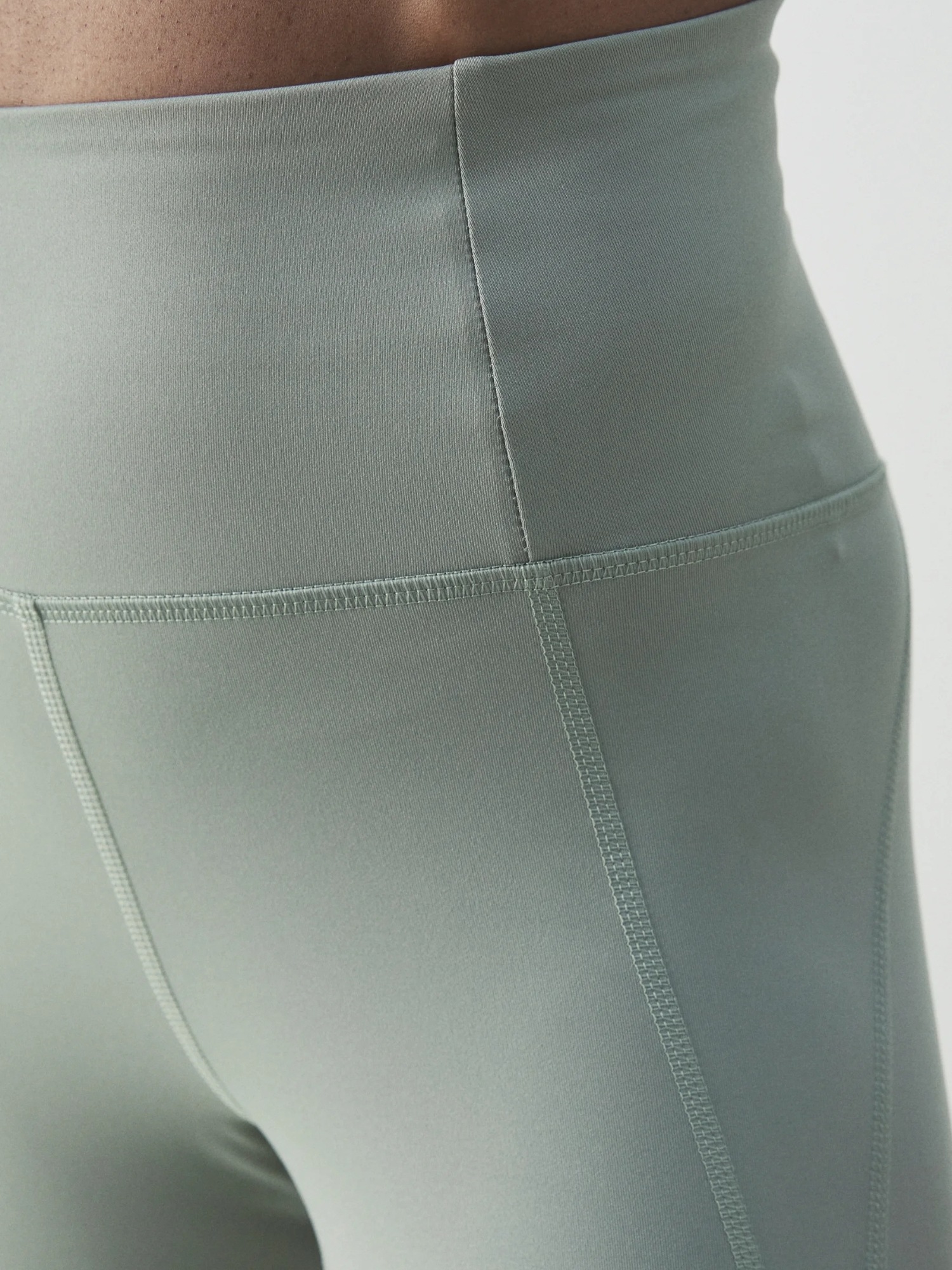 GIRLFRIEND COLLECTIVE Chinohose »Girlfriend Collective Trousers High-rise«