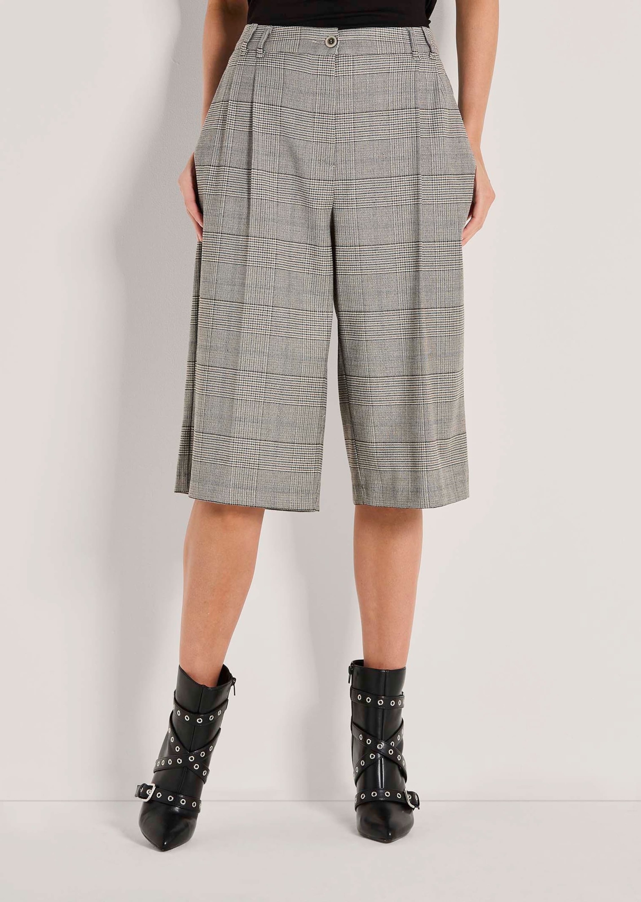 Thumbnail - MADELEINE Bermudas "Bermuda Glencheck-Bermuda mit hohem Bund"