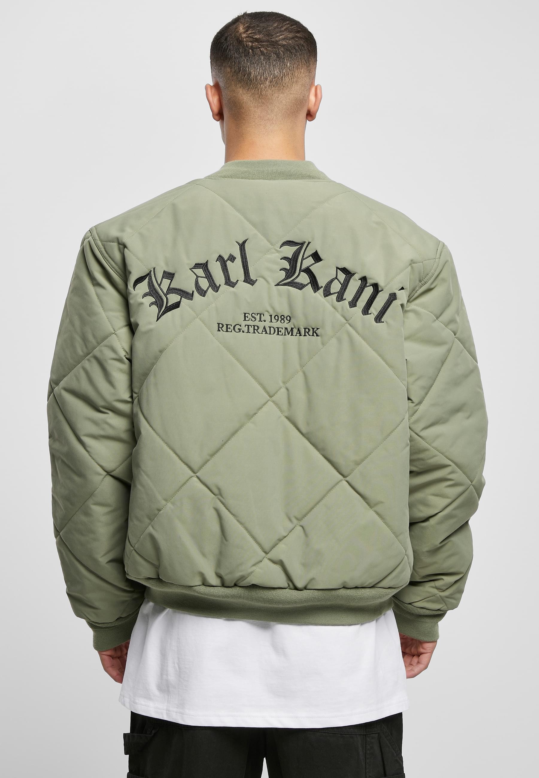 Karl Kani Bomberjacke »Karl Kani Herren KM224-021-1 KK OG Old English Quilted Bomber« 1 Stk. tlg. ohne Kapuze