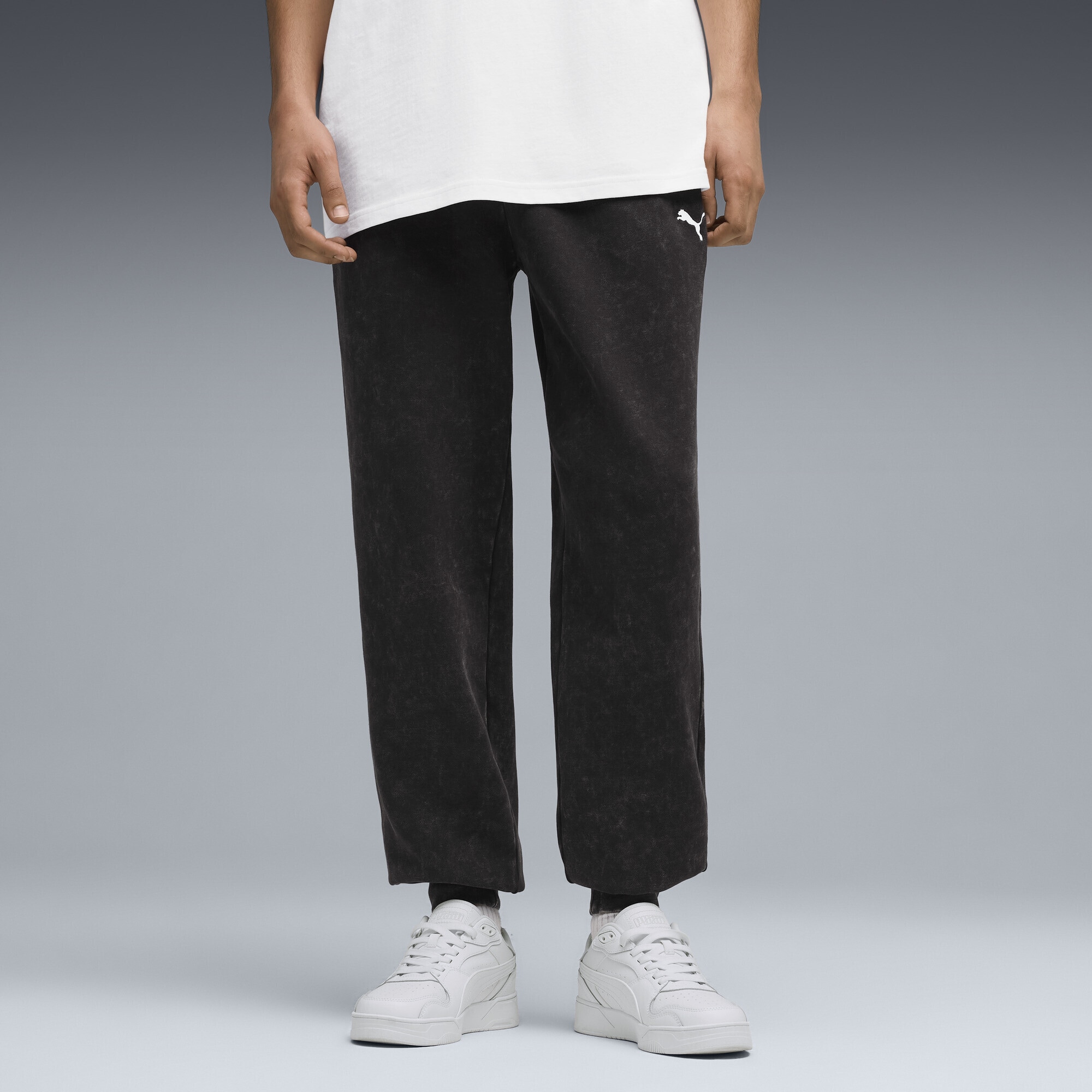 PUMA Sporthose »Essentials Elevated Relaxed Wash Jogginghose Herren«