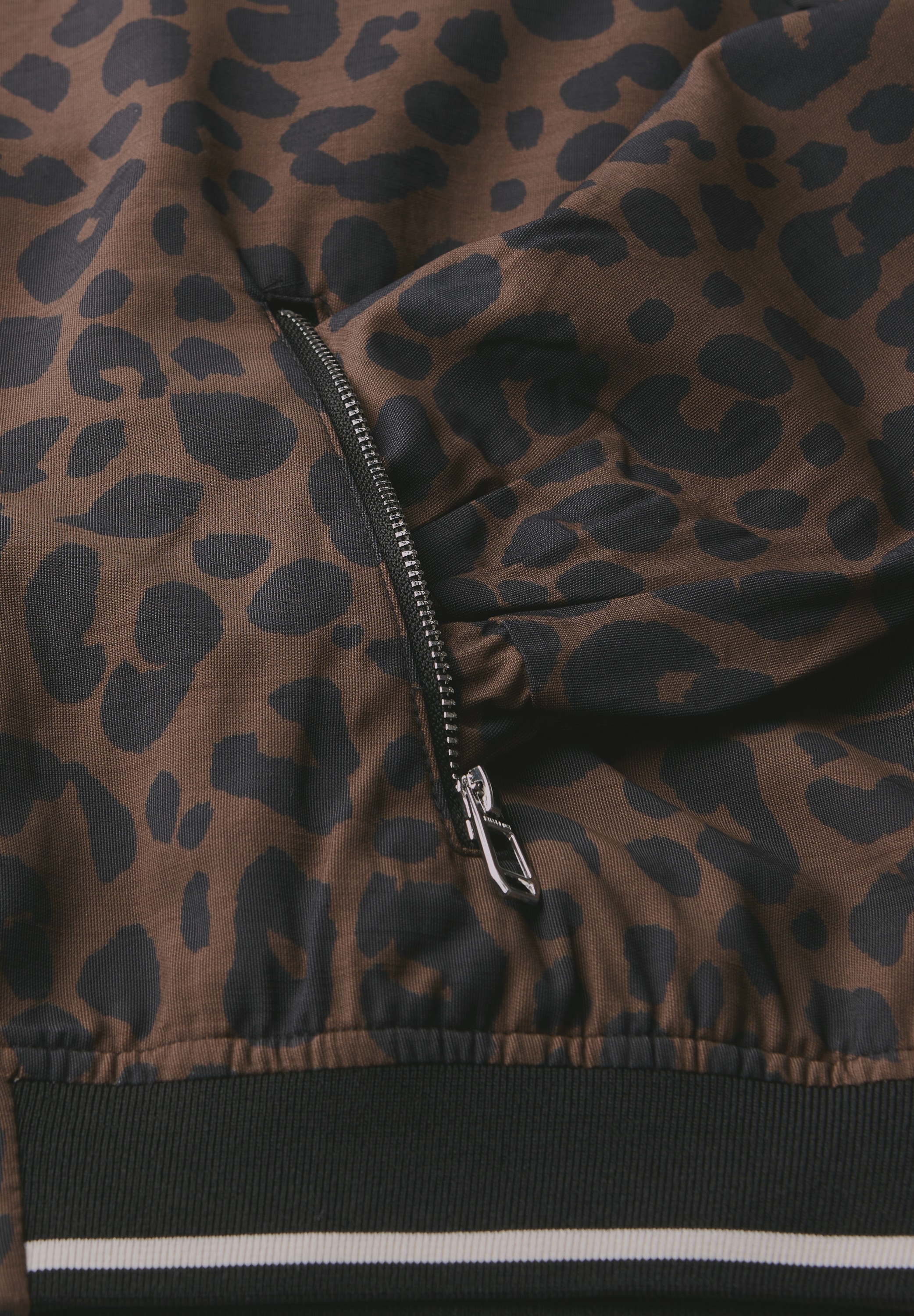 STREET ONE Blouson, ohne Kapuze, mit Leomuster