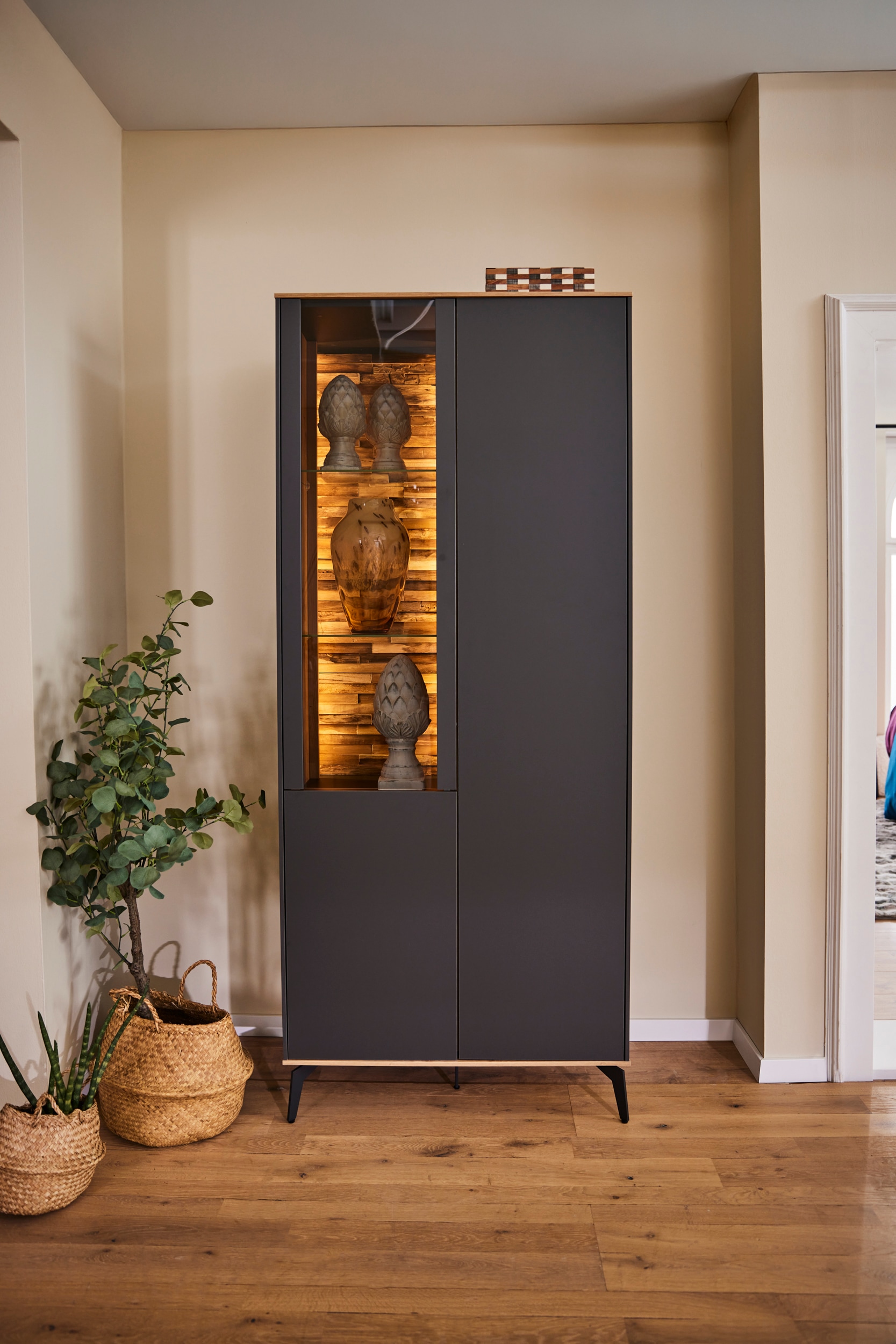 Mäusbacher Vitrine "Faro", Faro Vitrinenschrank B 81 cm, inkl. Bel., Push t günstig online kaufen