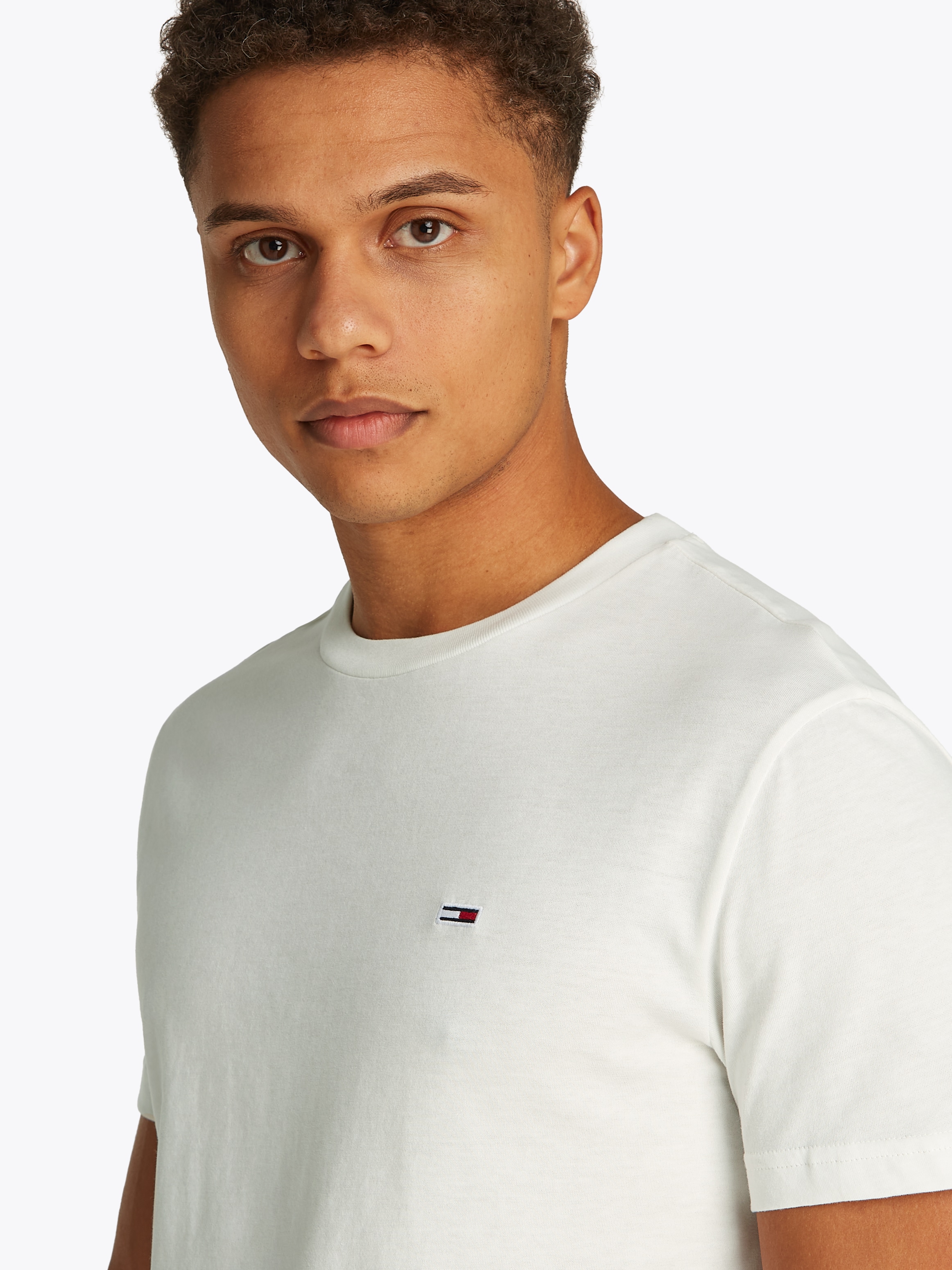 Tommy Jeans Rundhalsshirt »TJM XSLIM 2PACK JERSEY TEE EXT«, (Packung, 2er-Pack), Logostickerei, 2Pack