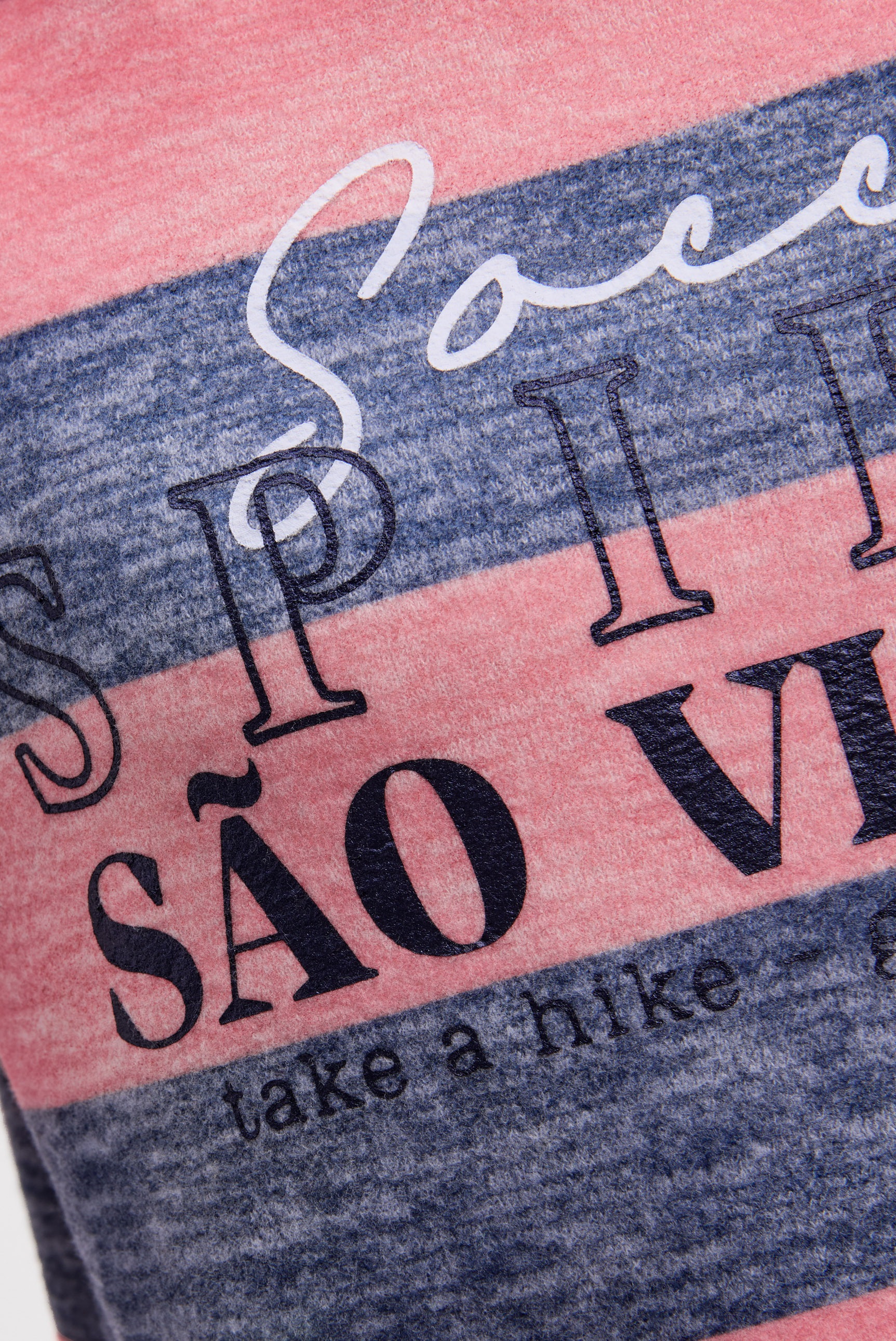 SOCCX Rundhalspullover aus Flauschstrick