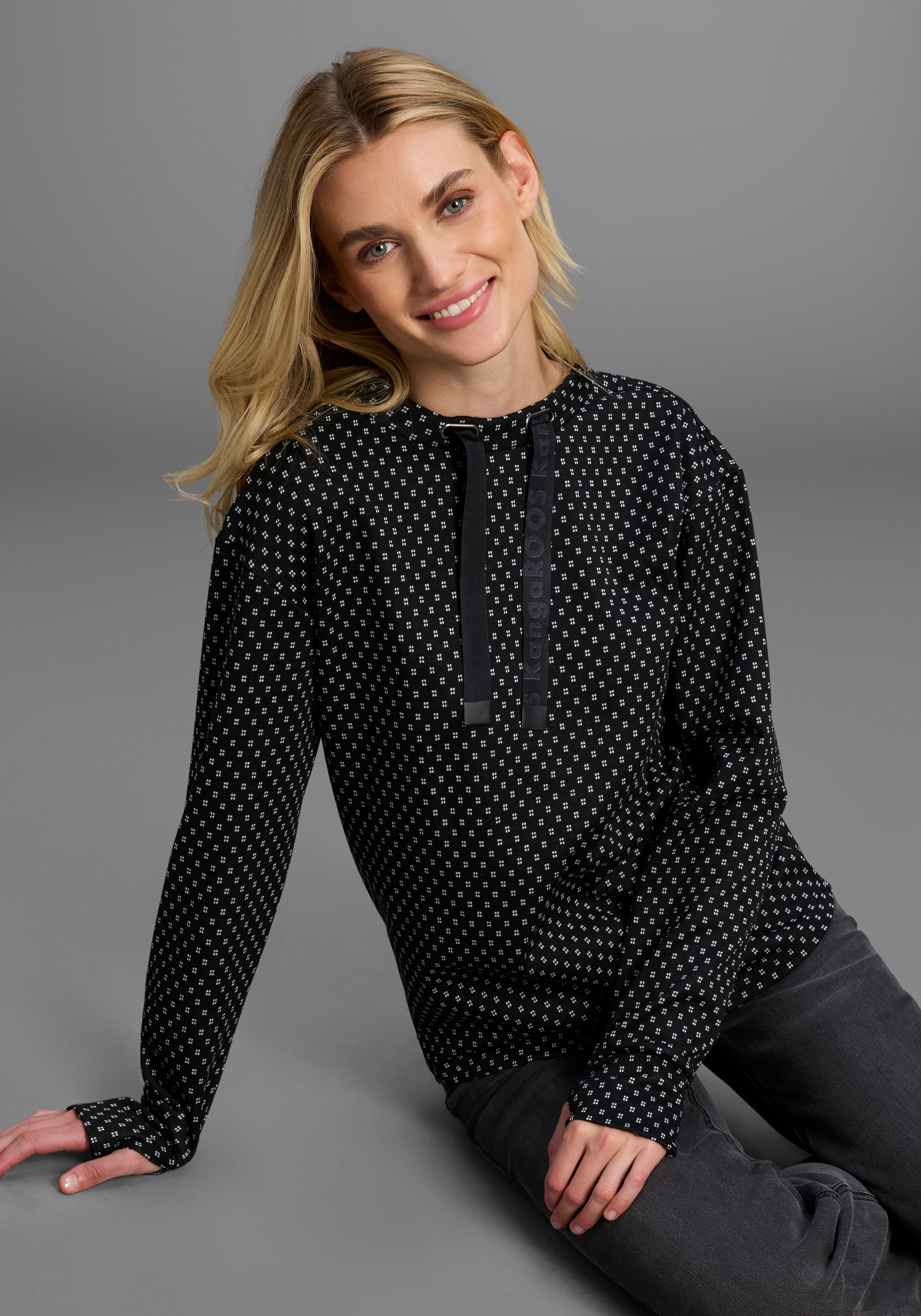 KangaROOS Sweatshirt, in strukturiertem Material mit Turtleneck günstig online kaufen