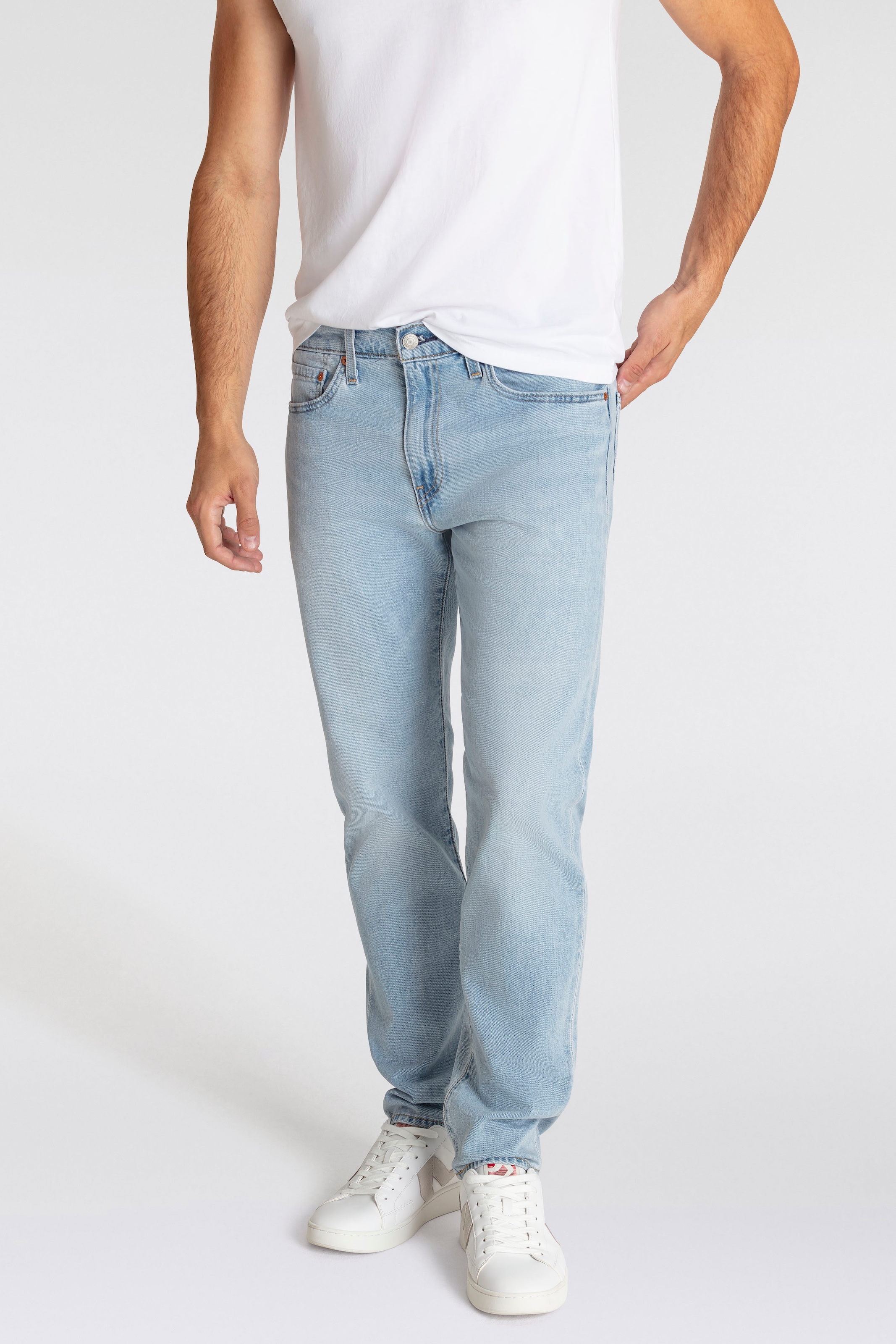 Levis Tapered-fit-Jeans "502 TAPER", in elegantem, modernem Stil