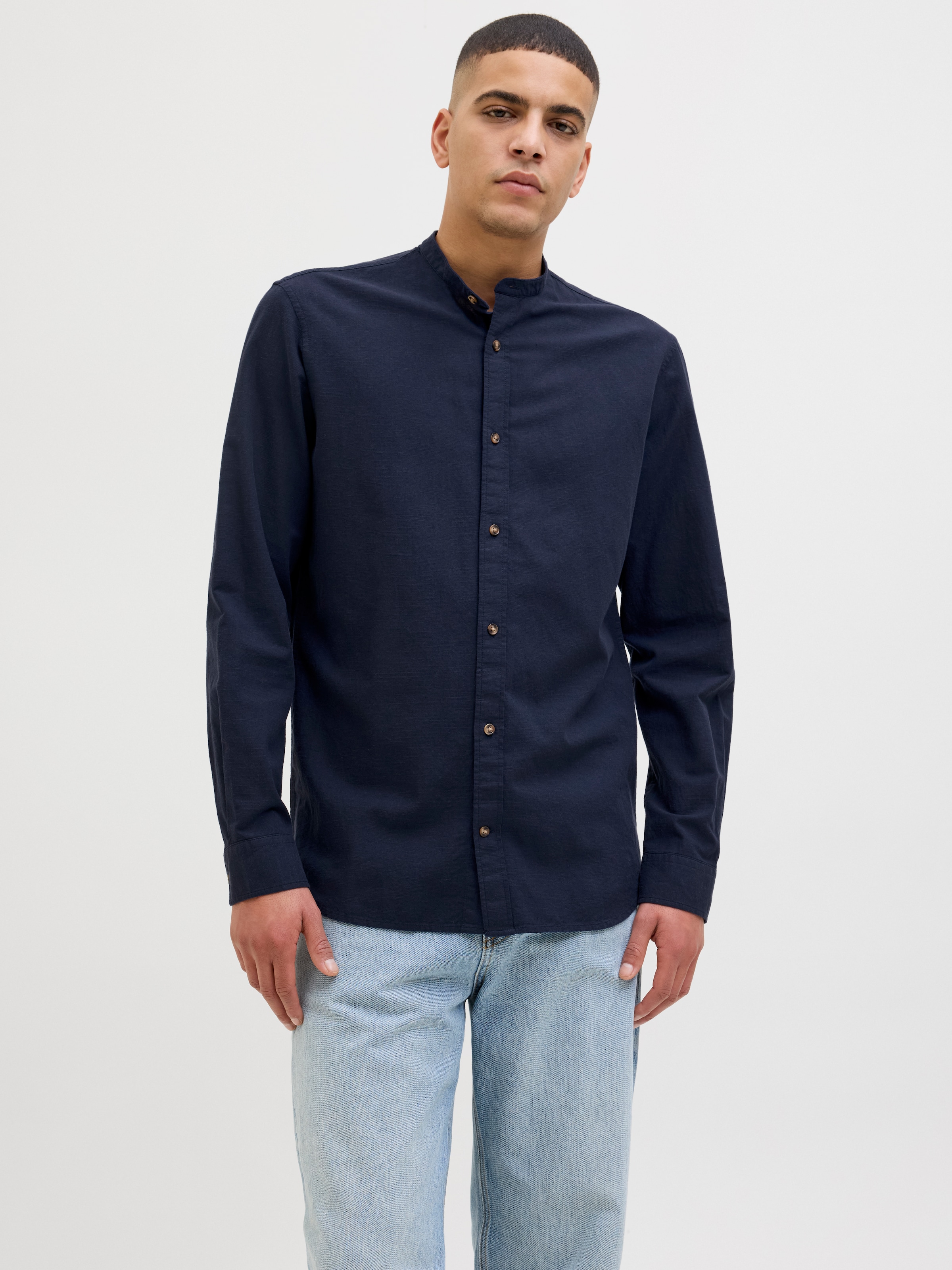 Jack & Jones Langarmhemd »JJESUMMER BAND SHIRT LS SN«, mit Bandkragen