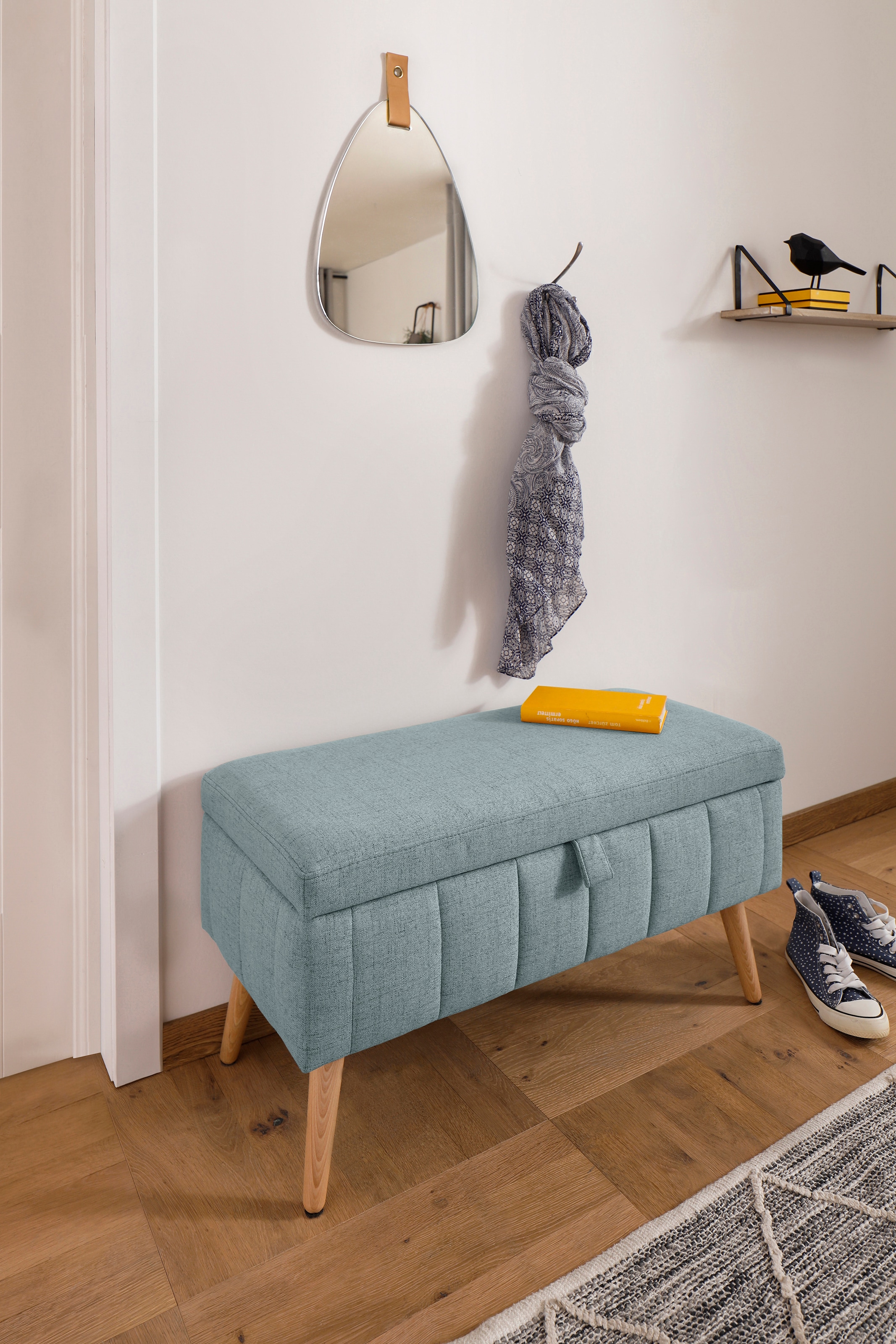 OTTO home Truhenbank »AMIRA Sitzbank mit Stauraum, Maße B/T/H: 81/36/43 cm« mit Staufach, in 3 Bezugsqualitäten mit feiner Steppung