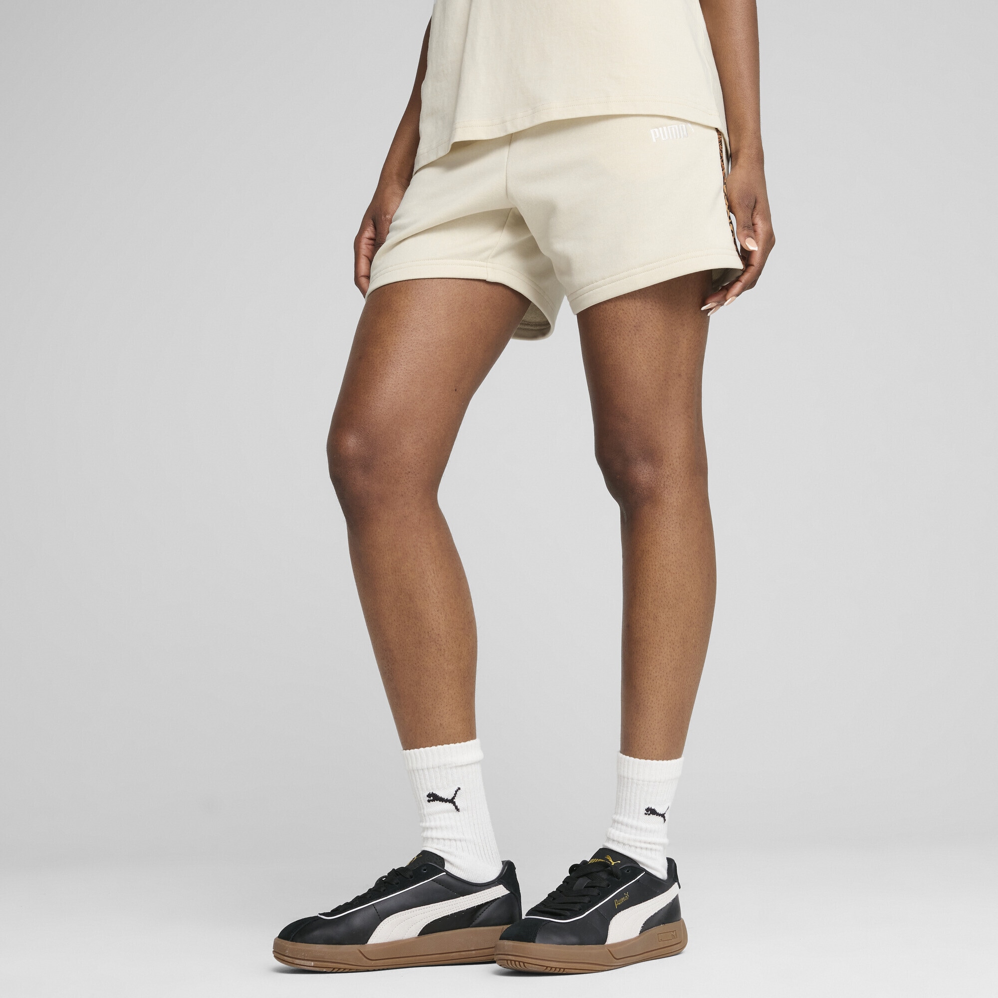 PUMA Sporthose »Essentials Graphic Animal 5" Shorts Damen«