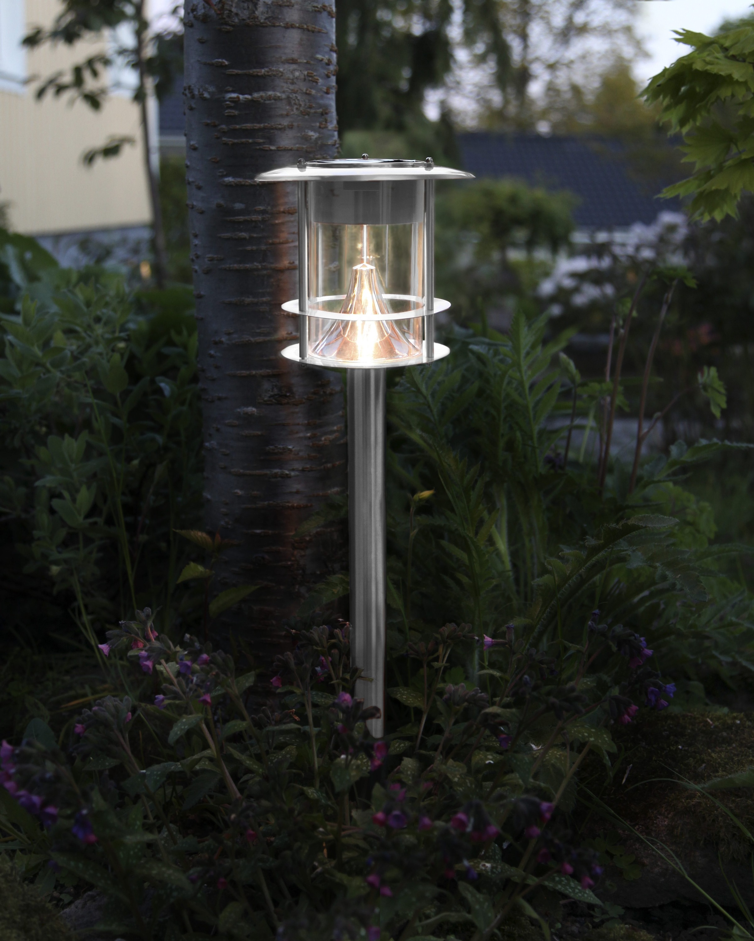Parforce Traditional Hunting LED Solarleuchte »Solar-Wegleuchte Valencia« LED-Board 1 Stk. Warmweiß Hohe Solar-Wegeleuchte, LEDs mit 15 lm, Dämmerungssensor