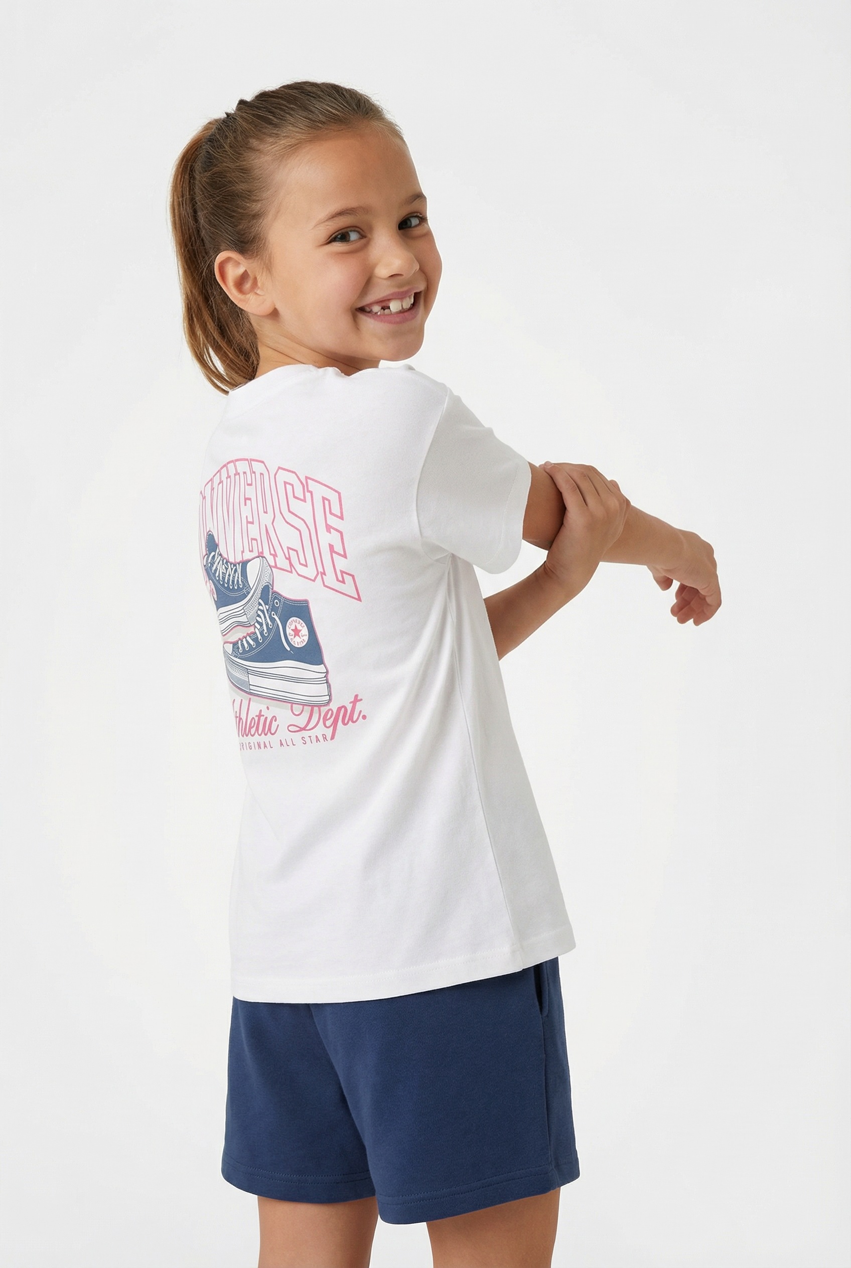 T-Shirt CONVERSE "CNVG CHUCK TAYLOR BOYFRIEND T-", Mädchen, Gr. 128, weiß, Obermaterial: 60% Baumwolle, 40% Polyester, Rundhals, Shirts T-Shirt, für Kinder und Jugendliche, sportlicher Stil, leichtes Material