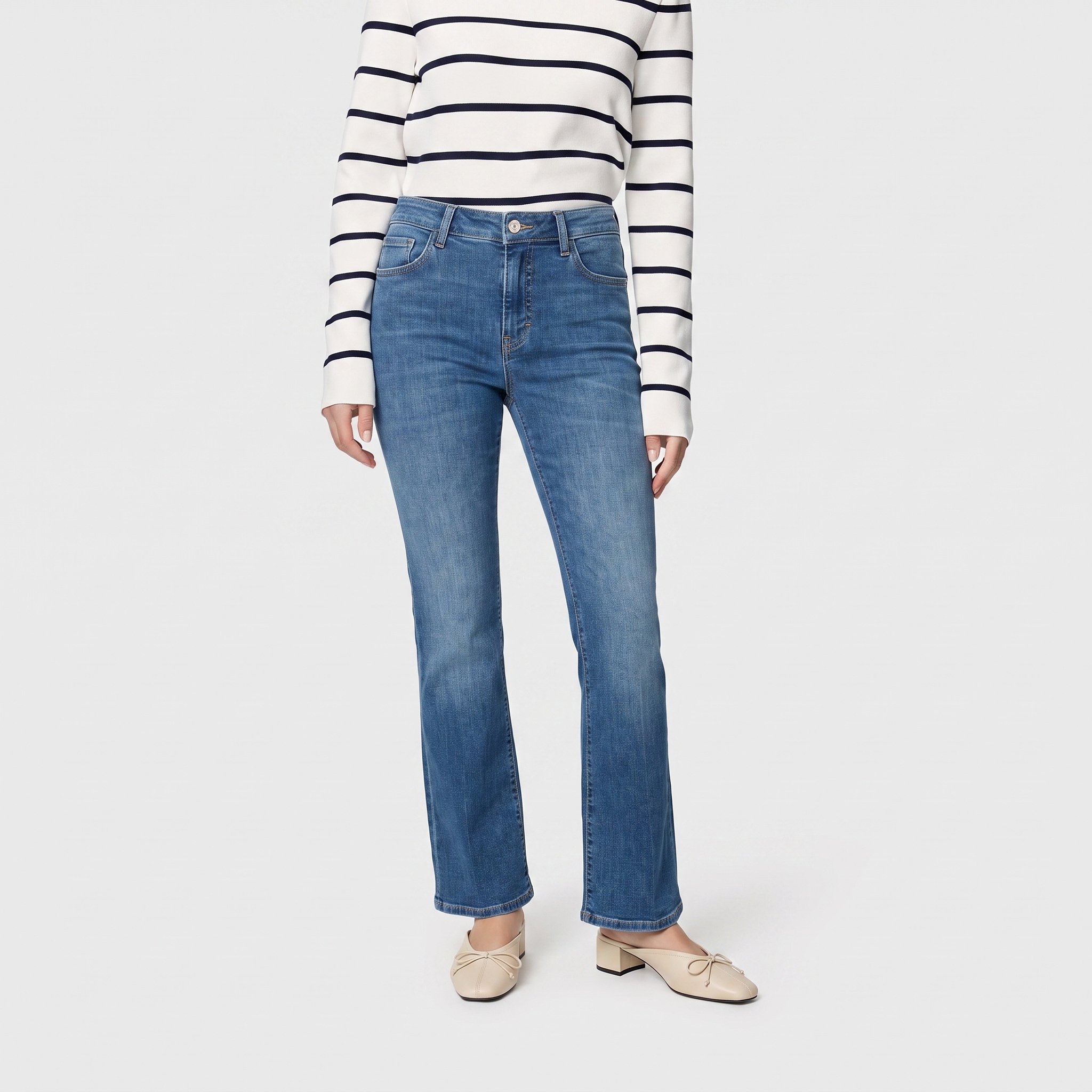 MAC Bootcut-Jeans "LAURA" Figurformende Denim-Qualität