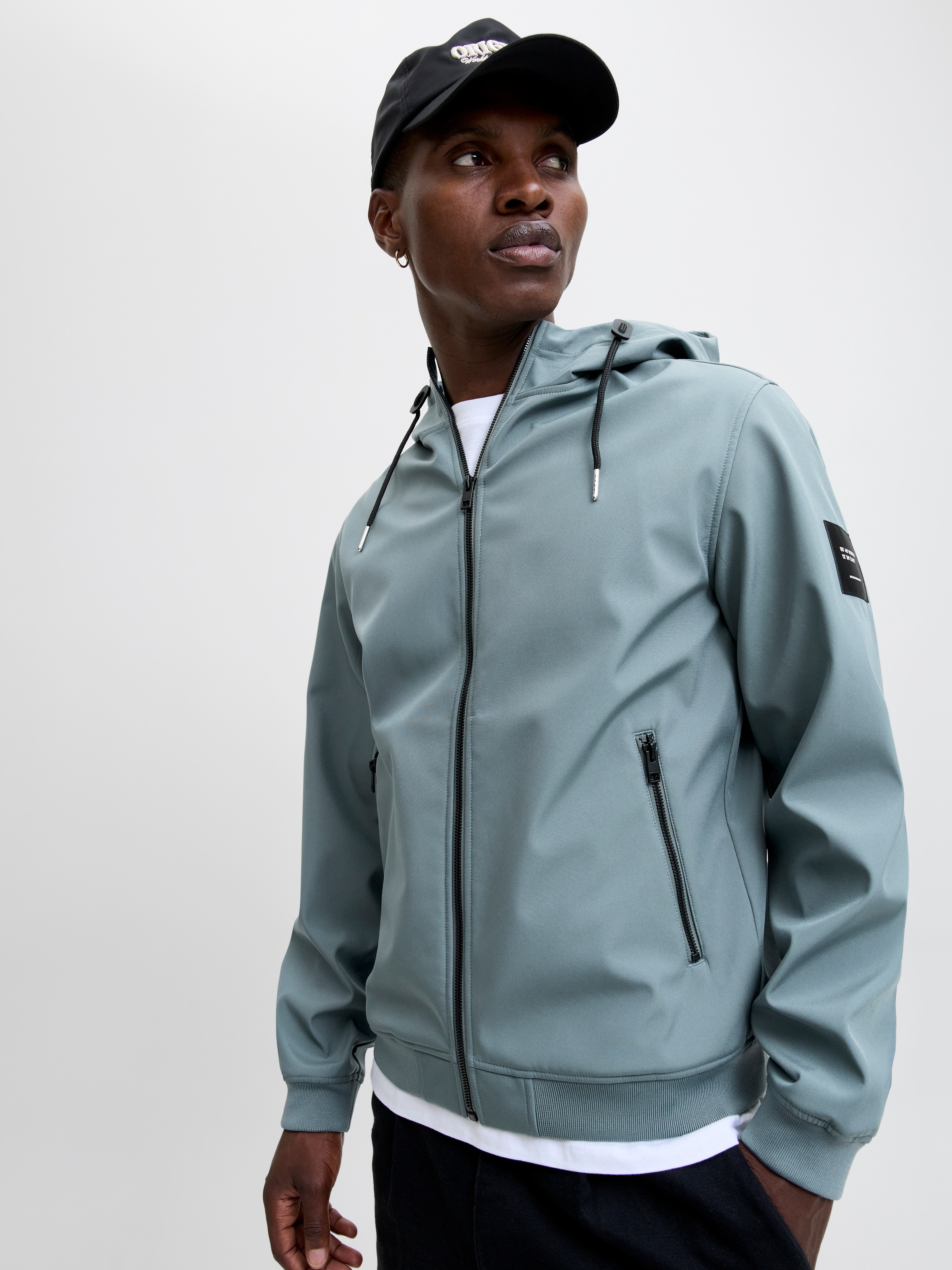 Jack & Jones Softshelljacke "JJEBASIC mit wasserabweisender Funktion", mit günstig online kaufen