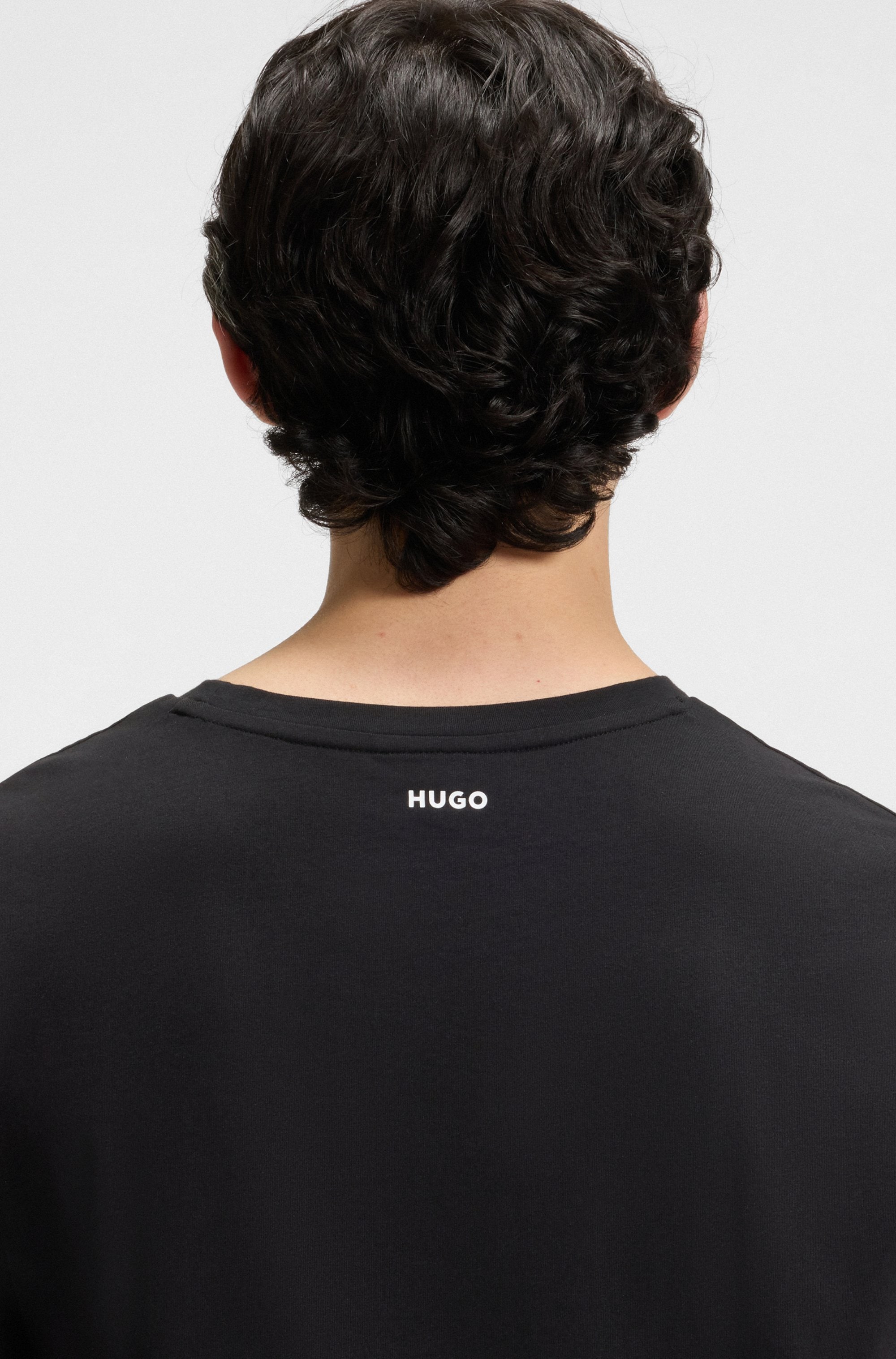 HUGO T-Shirt »HUGO-Round« Packung, 2er,  Rundhalsausschnitt, Slim-Fit, HUGO Logo-Druck