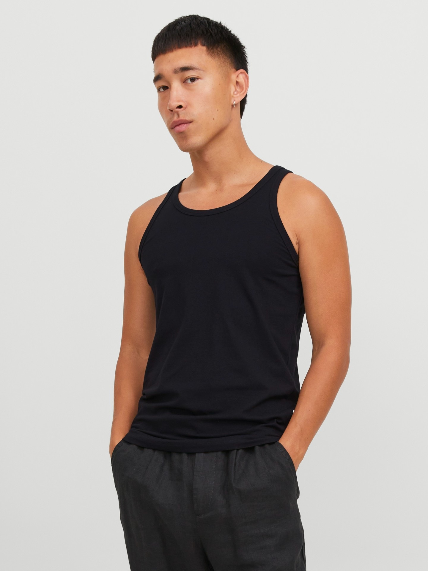 Jack & Jones Muskelshirt »JACBASIC TANKTOP 2 PACK NOOS« Packung, 2er-Pack, 2 Stk. unifarben, modisch, regular fit, Baumwolle, Rundhals