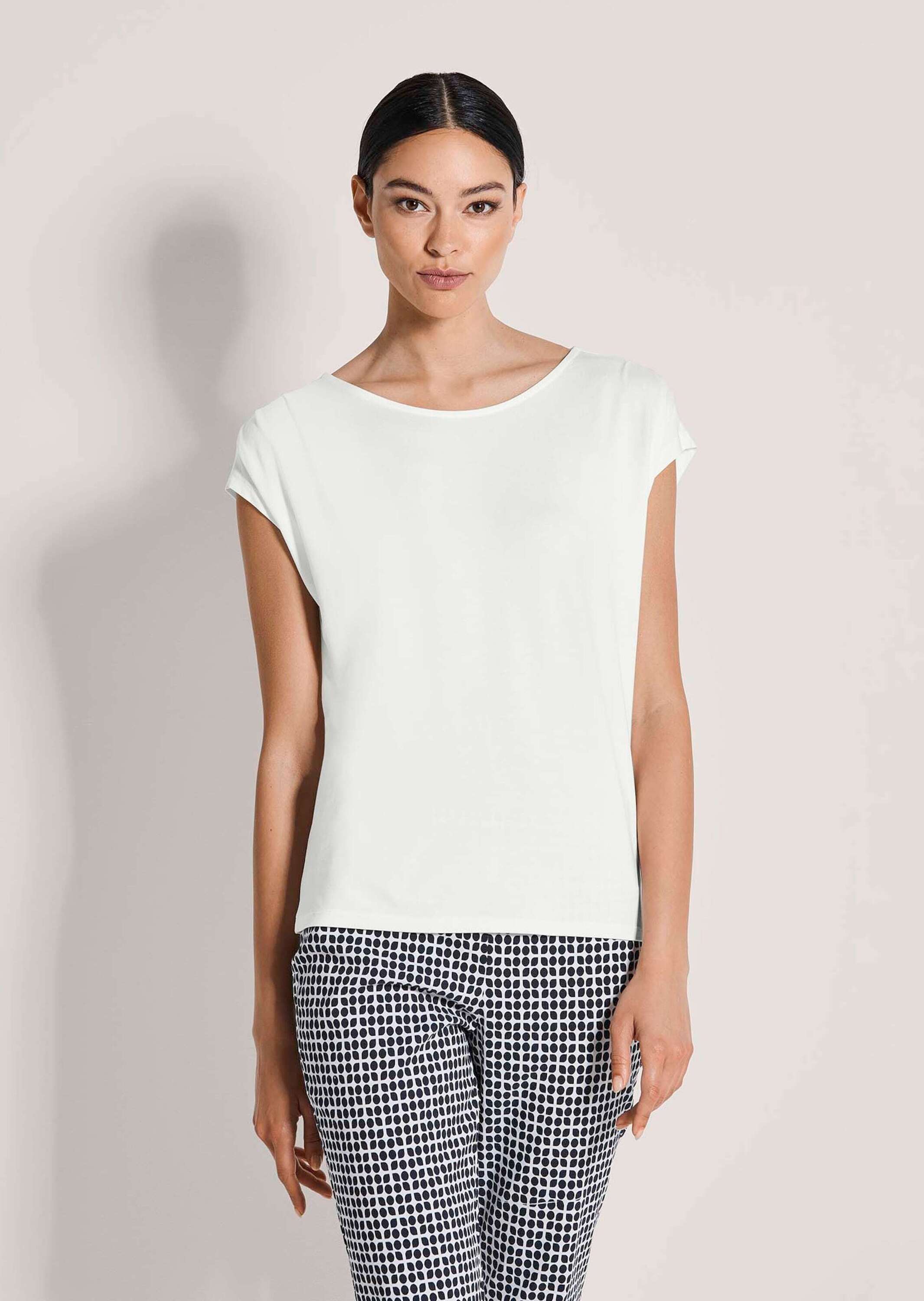 Thumbnail - MADELEINE Kurzarmshirt "Jerseyshirt Basic-Shirt mit Rundhalsausschnitt" Überschnittene Schultern