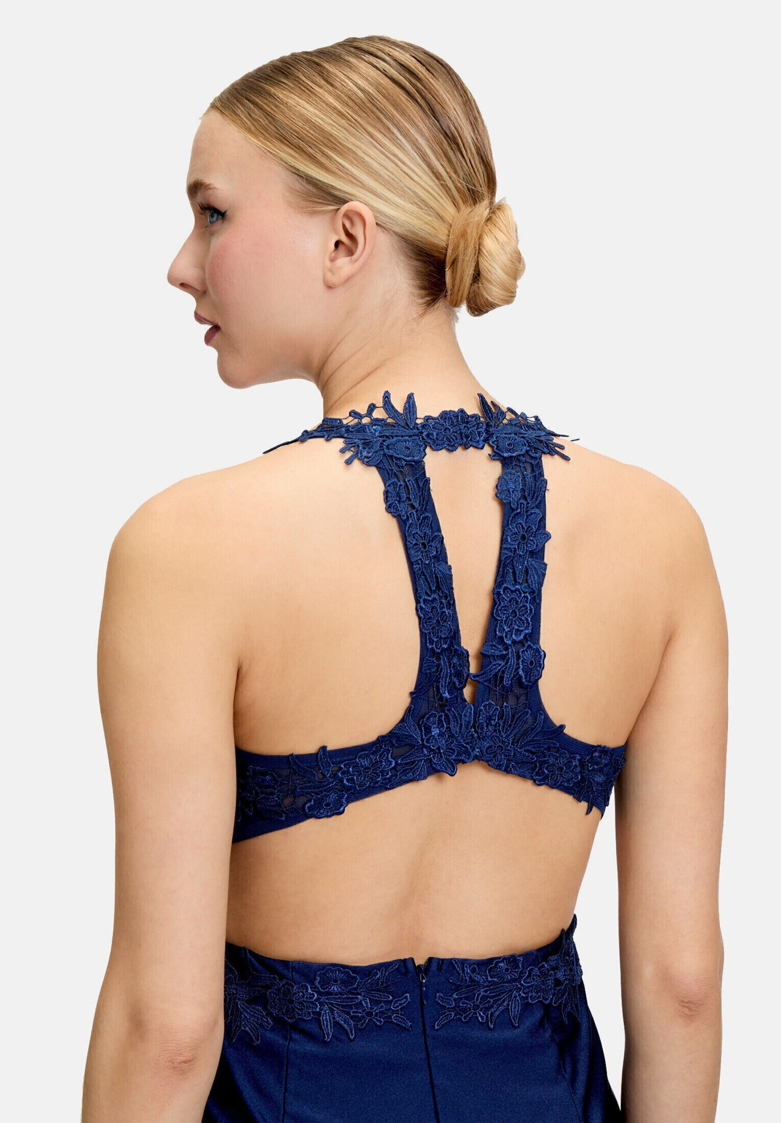 Vera Mont Abendkleid »Damen mit Strass« Ohne Tasche Rückenfrei