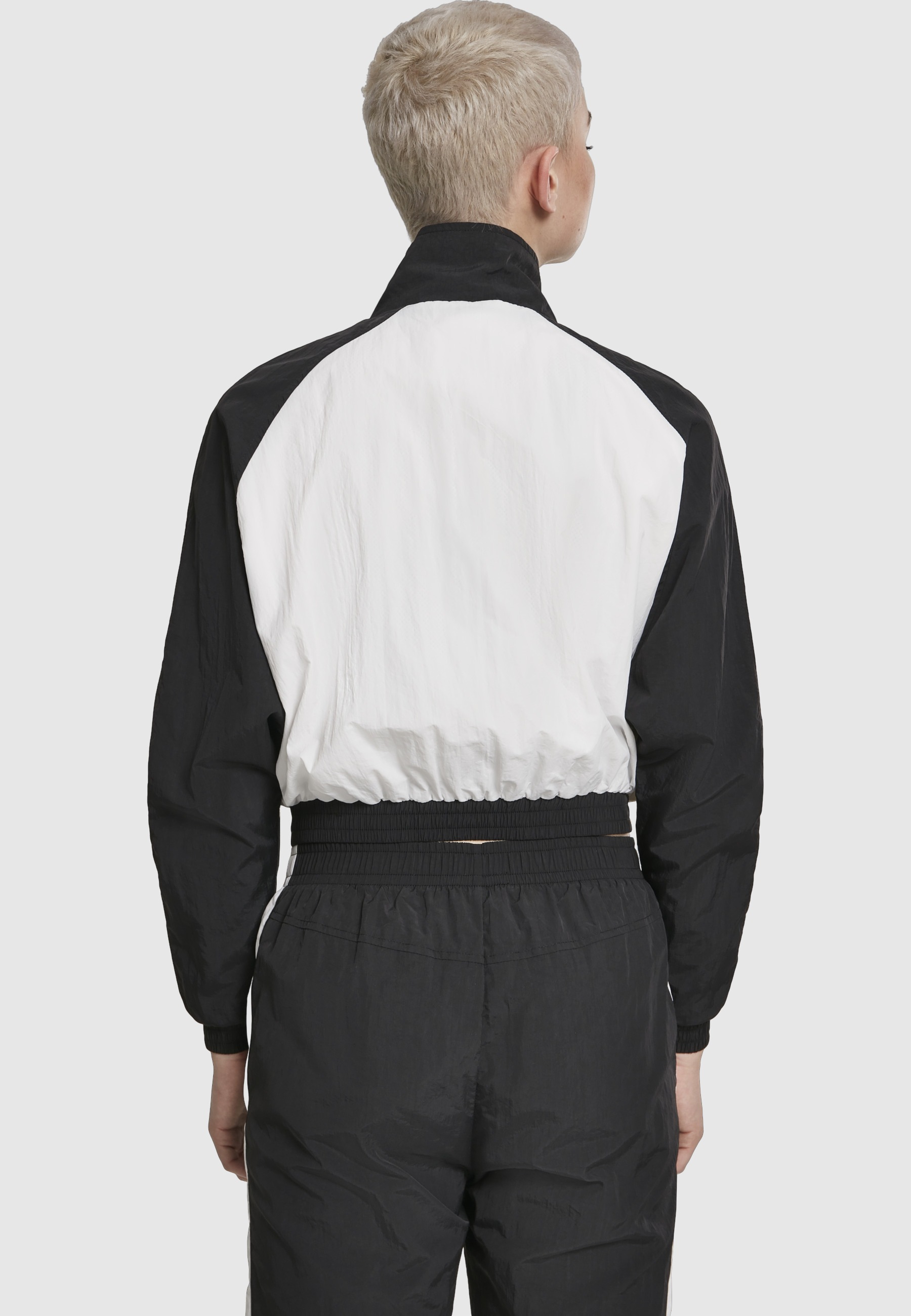 URBAN CLASSICS Langmantel »Urban Classics Damen Ladies Short Raglan Crinkle Batwing Jacket«