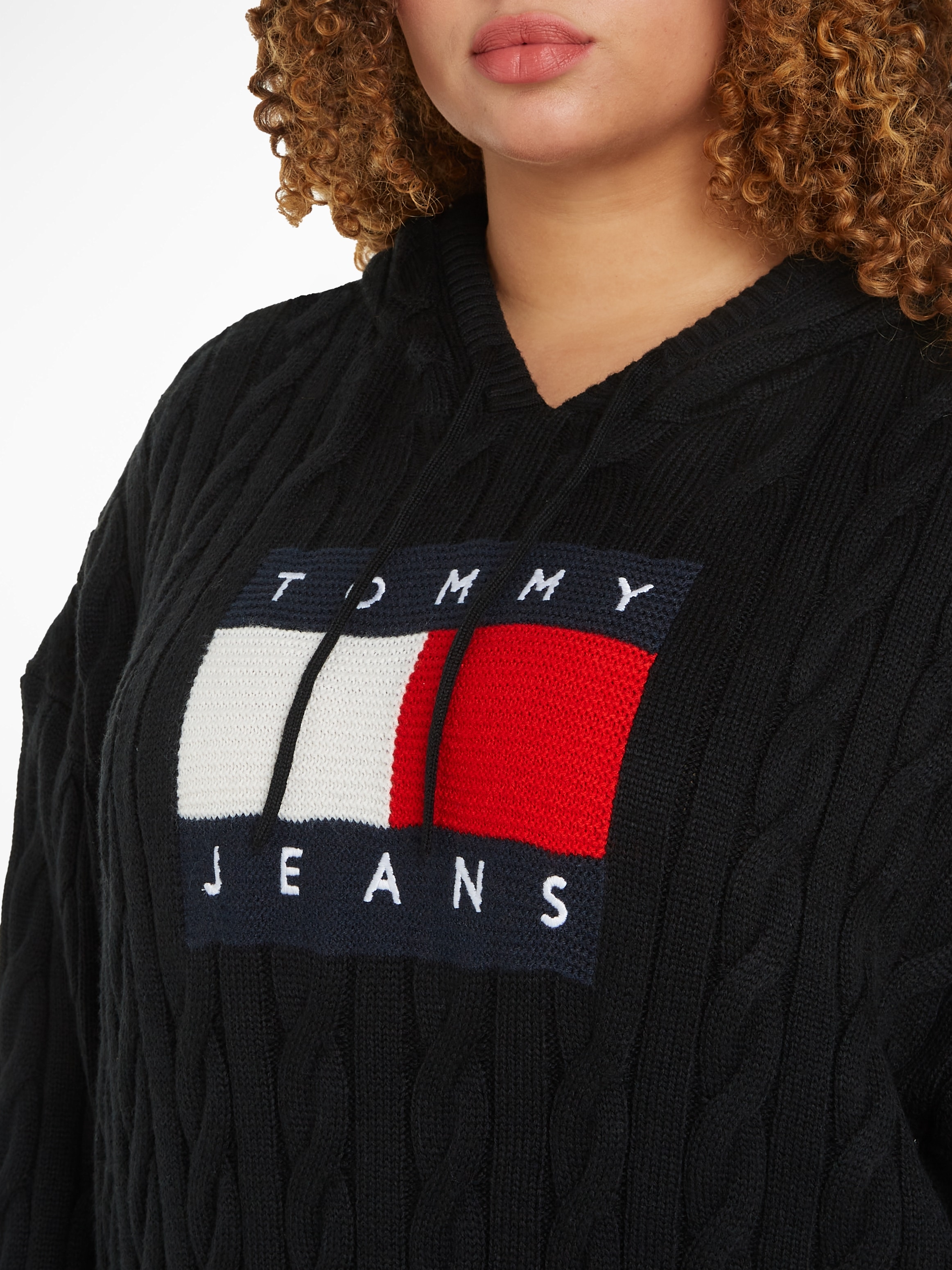»TJW kaufen Curve DRESS«, Tommy SIZE FLAG für CURVE CRV Strickkleid HOODIE Jeans BAUR CABLE PLUS |