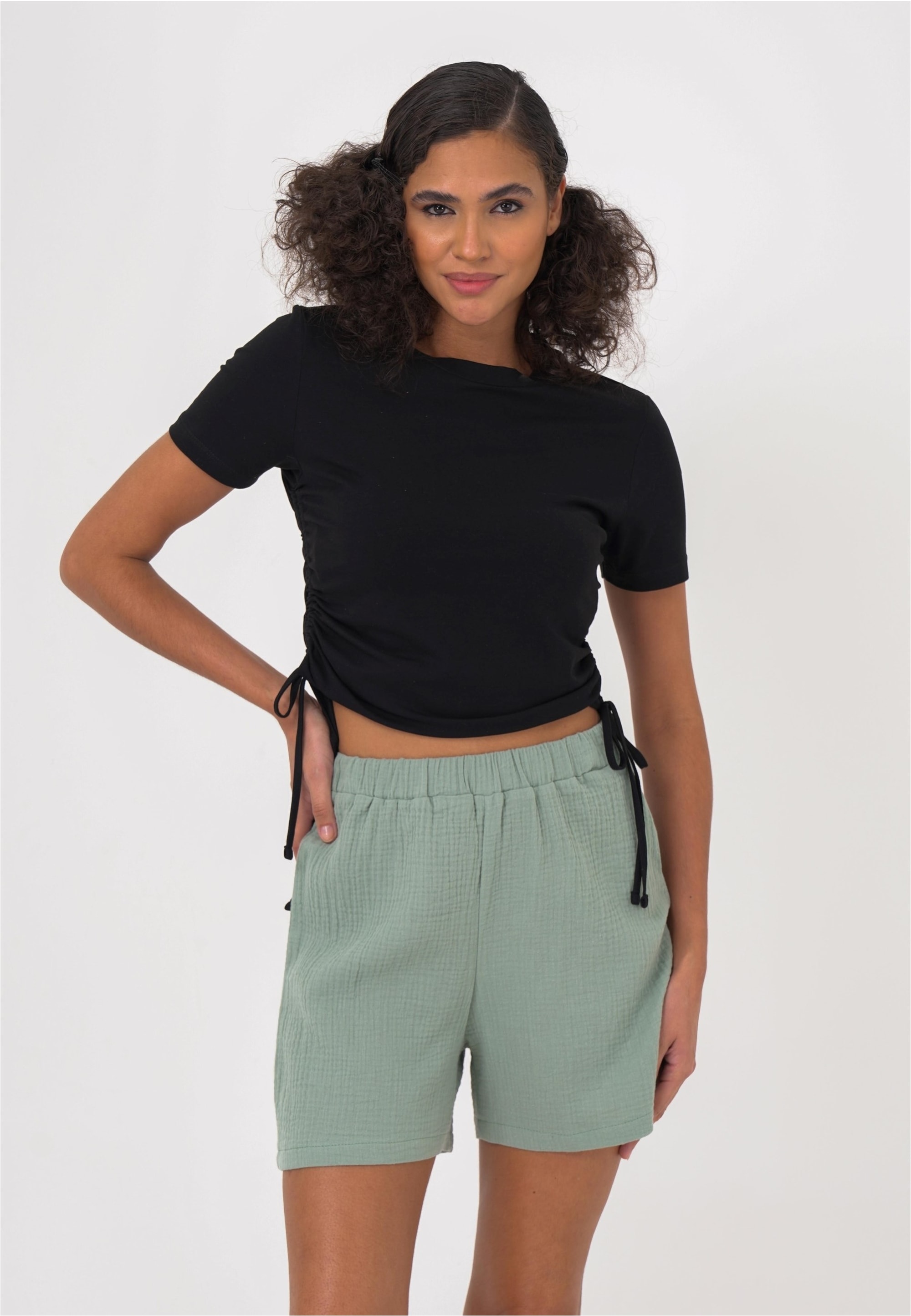 freshlions Shorts "Zara", (1 tlg.), im einfarbigen Design günstig online kaufen