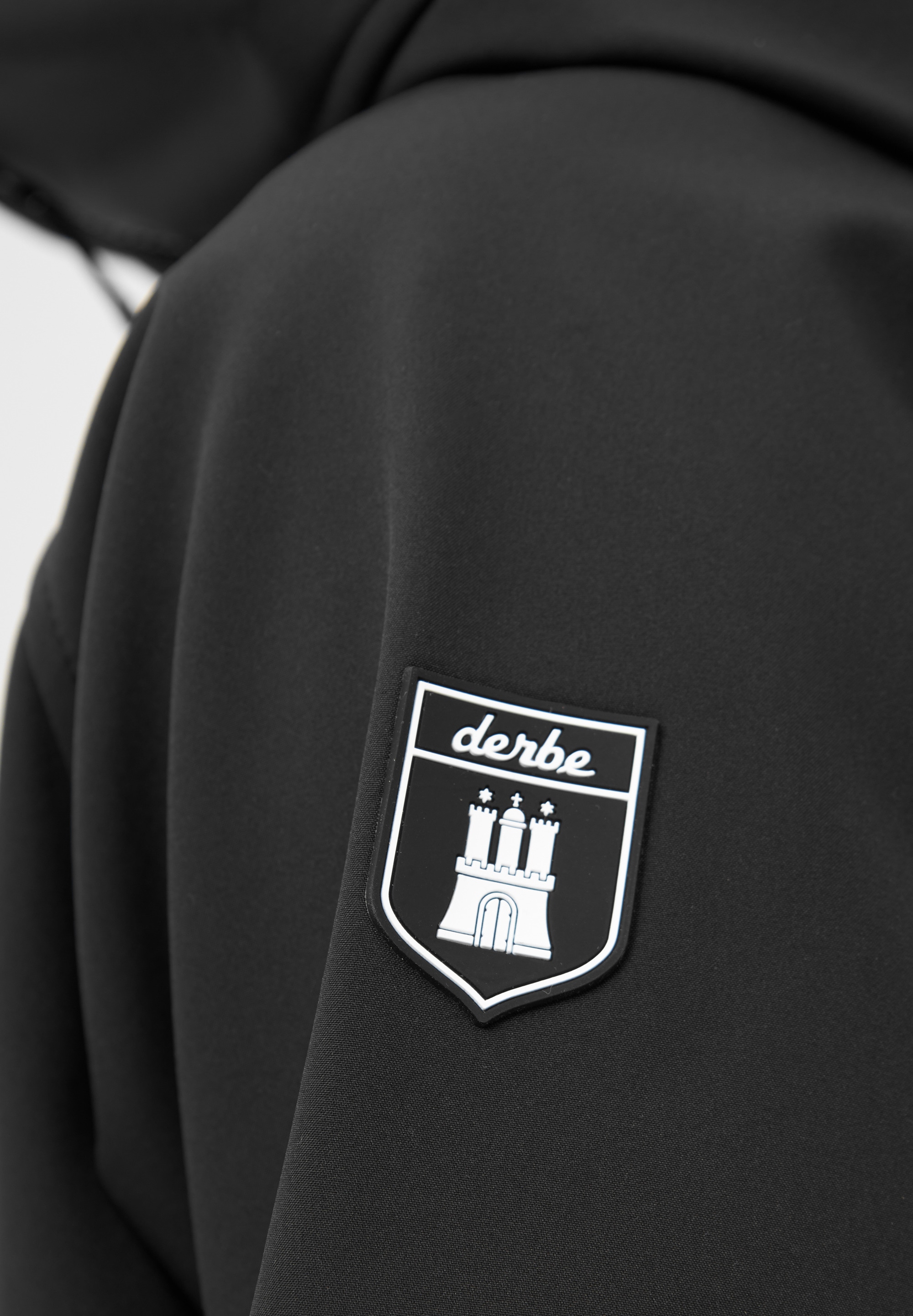 Derbe Softshelljacke »Peutby«, mit Kapuze, wasserabweisend, winddicht, Kapuze