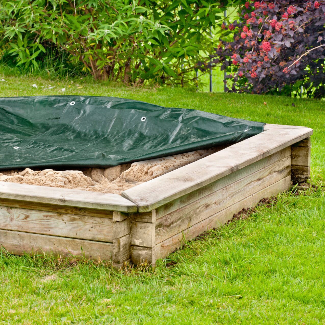 Windhager Sandkasten-Abdeckplane »MEDIUM«, 1,7x1,7 m, mit Kordel zur Befestigung