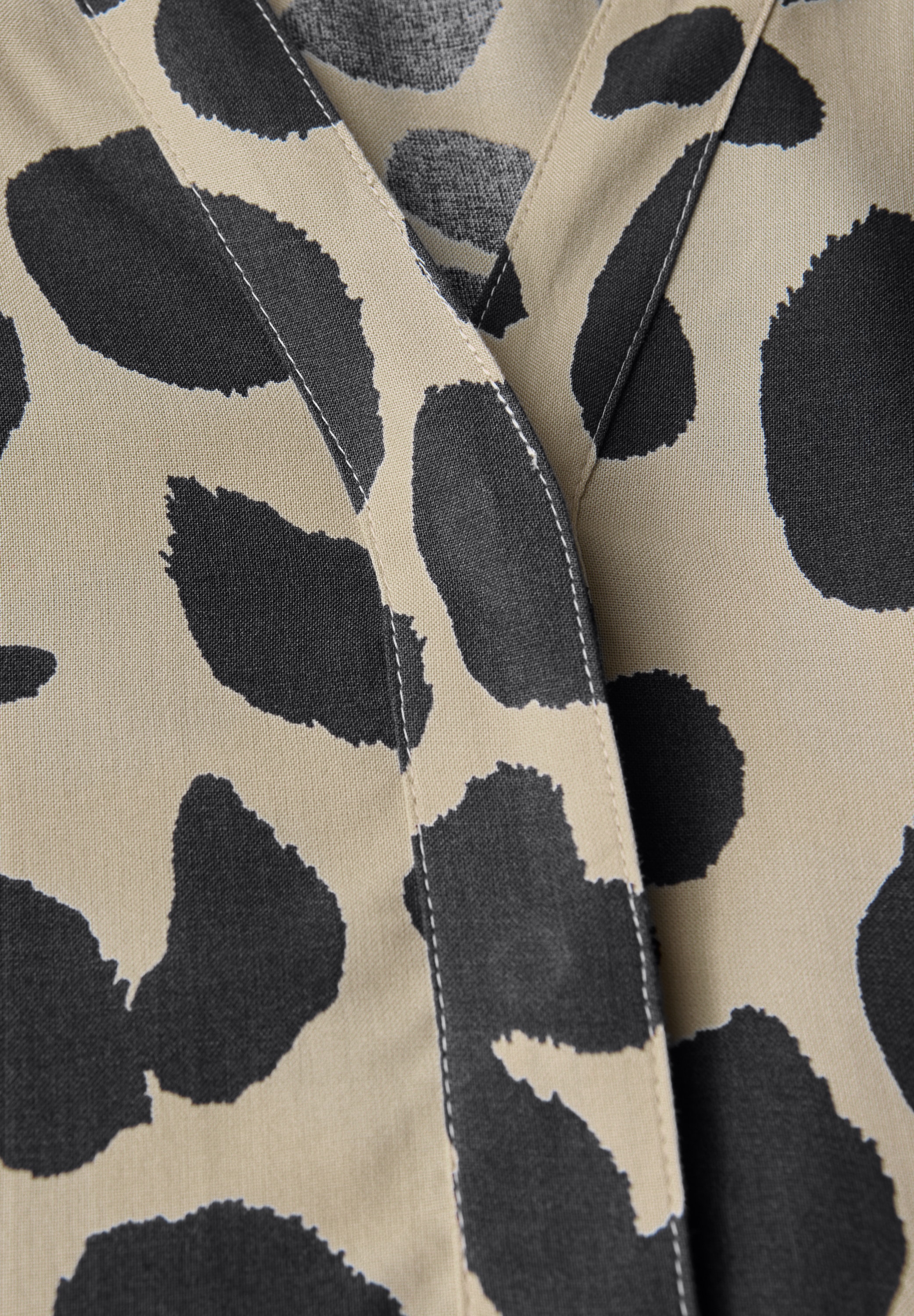 STREET ONE Volantkleid, 3/4-Arm und mit Animal-Print