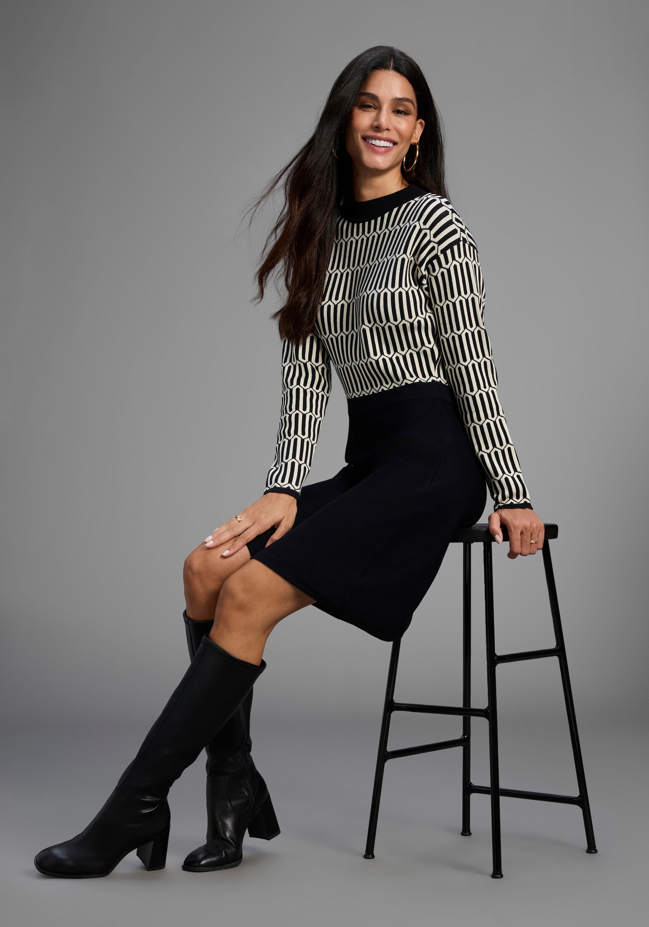 Laura Scott Strickkleid, mit grafischem Strickmuster - NEUE KOLLEKTION