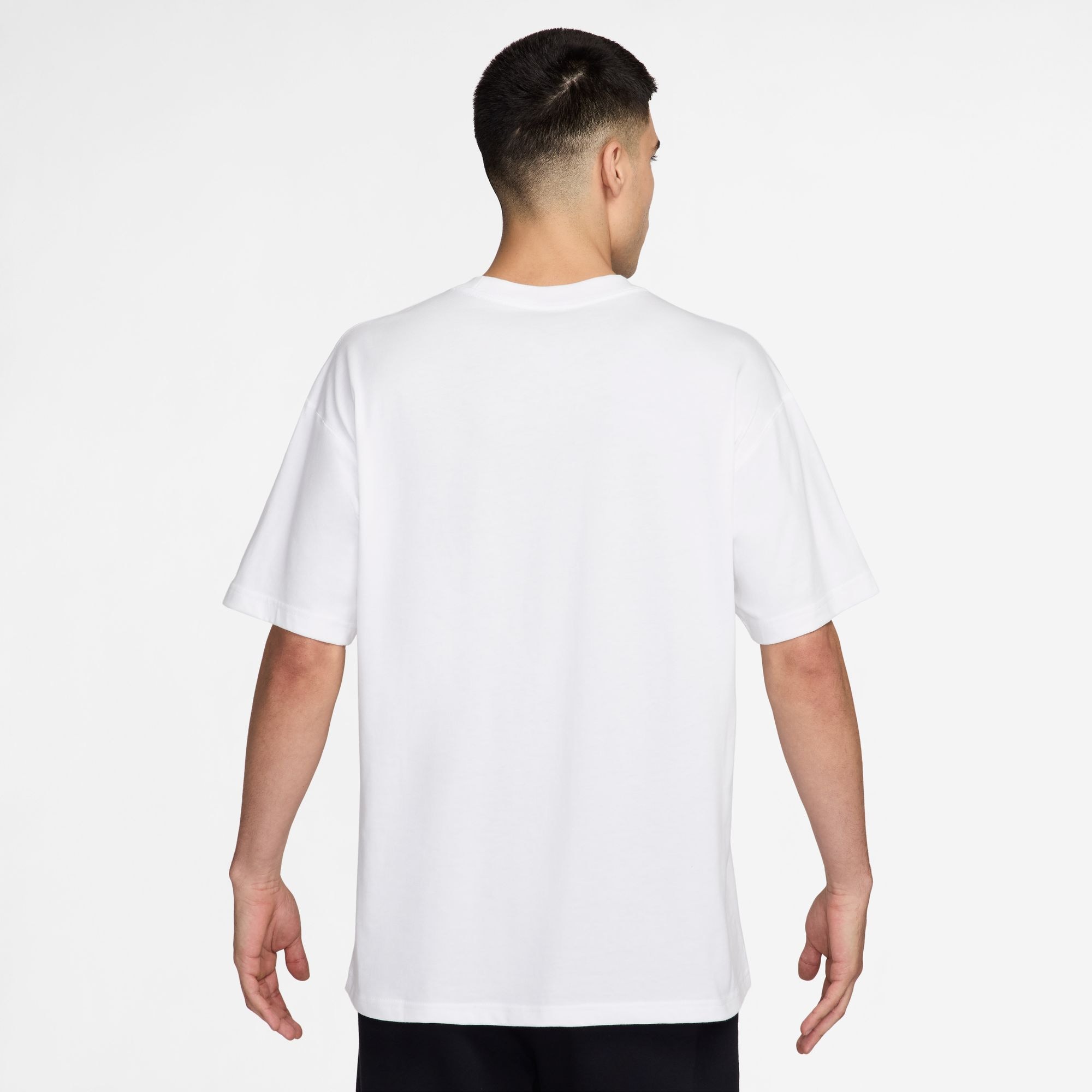 Nike T-Shirt »U NSW TEE LSE JDI« sportlicher Stil, für Alltag und verschiedene Aktivitäten
