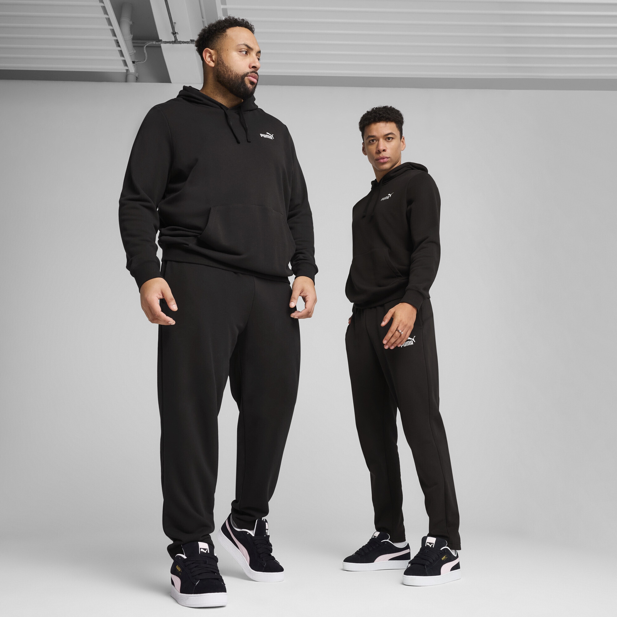 PUMA Sporthose »Essentials No. 1 Logo Jogginghose Herren«