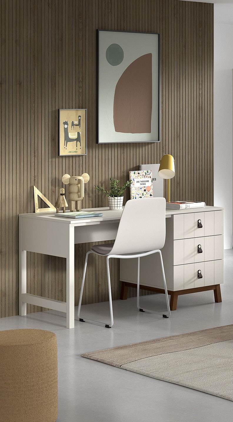 Vipack Schreibtisch »Sezane mit großer Arbeitsplatte und 3 geräumigen Schubladen« MDF Clay (warmes Grau) farben lackiert, Sockel nussbaumfarbig