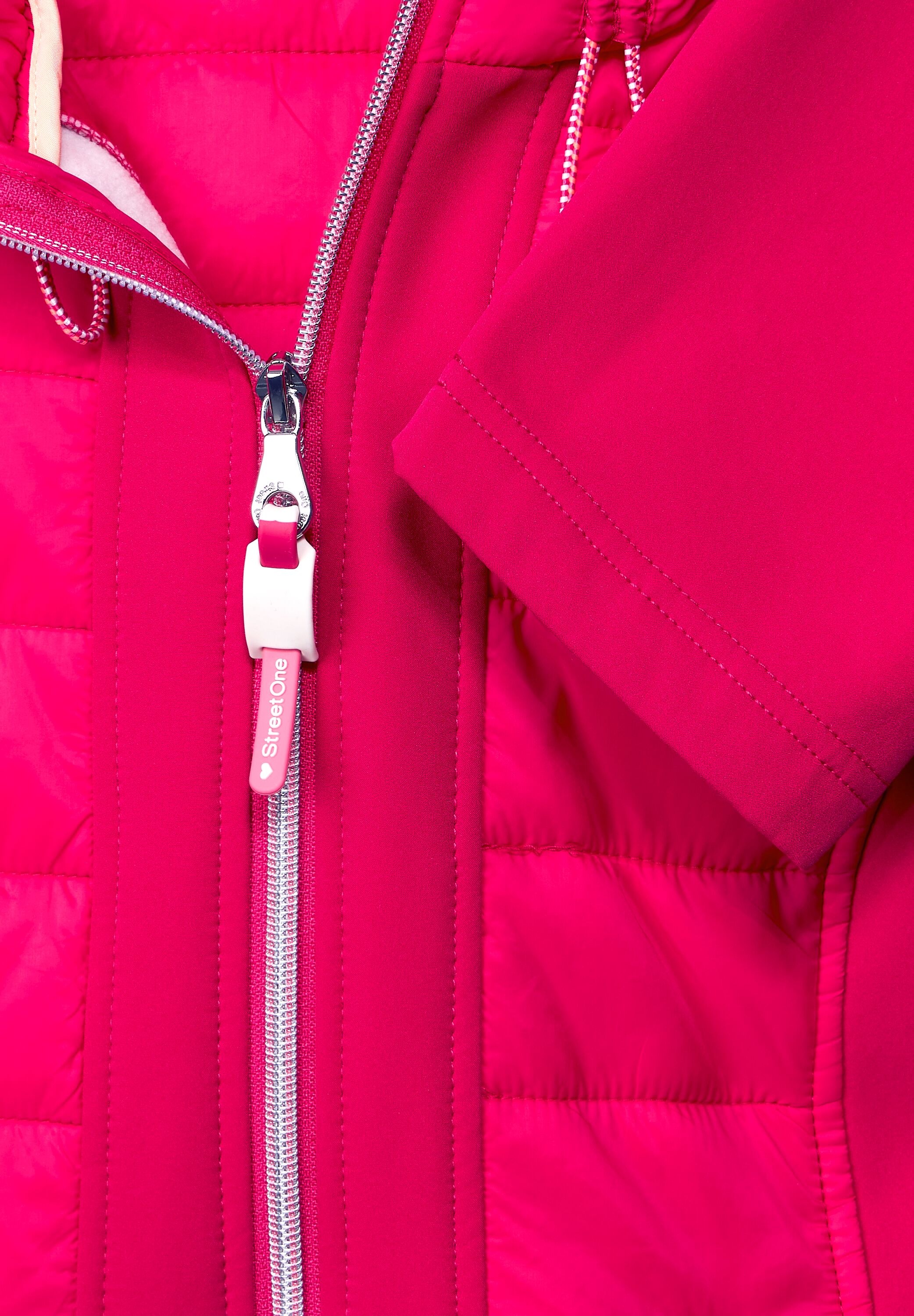STREET ONE Softshelljacke, mit Kapuze, mit Materialmix