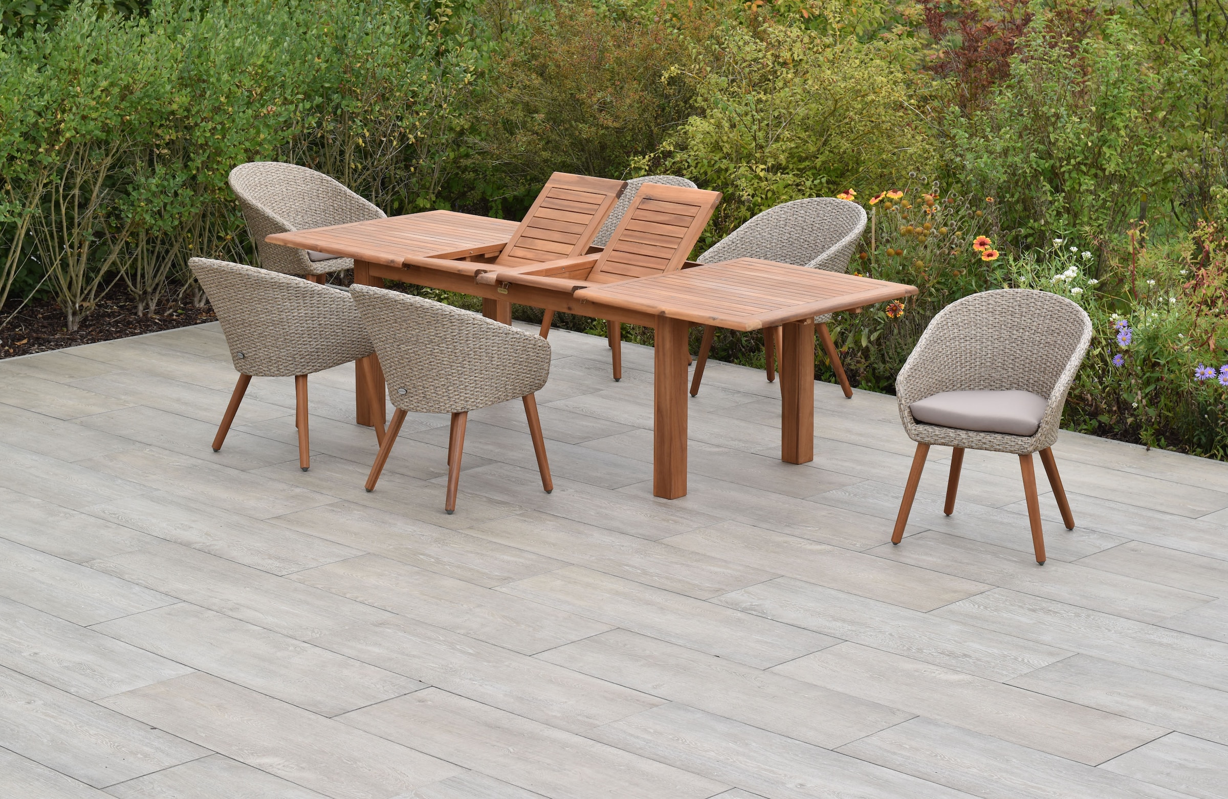 MERXX Garten-Essgruppe »»Arrone««, (Set, 7 tlg., Tisch doppelt ausziehbar: 100x 180/220/260x 75 cm), Sesselbeine aus Akazienholz, Beine 9x9 cm, Tischplatte 3 cm