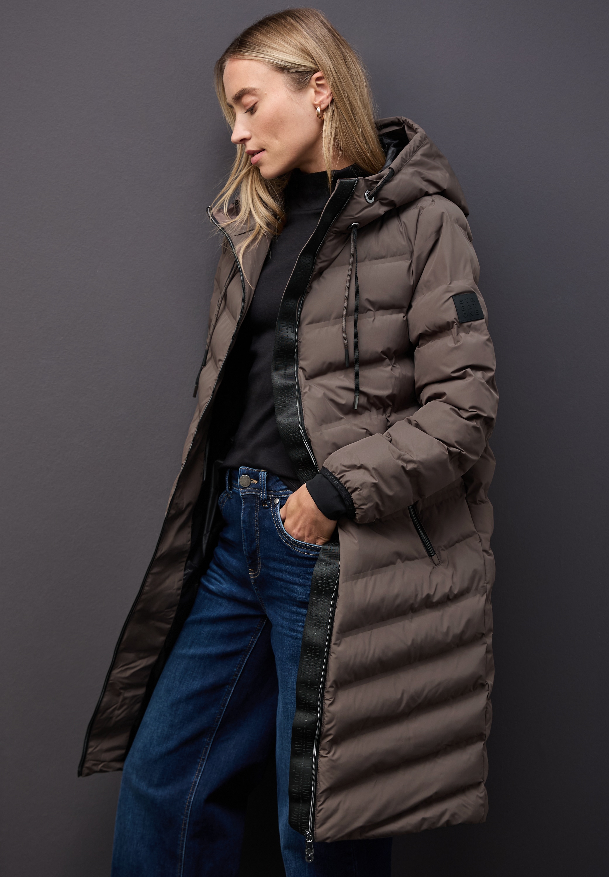 STREET ONE Steppjacke mit Kapuze und geklebten Nähten günstig online kaufen
