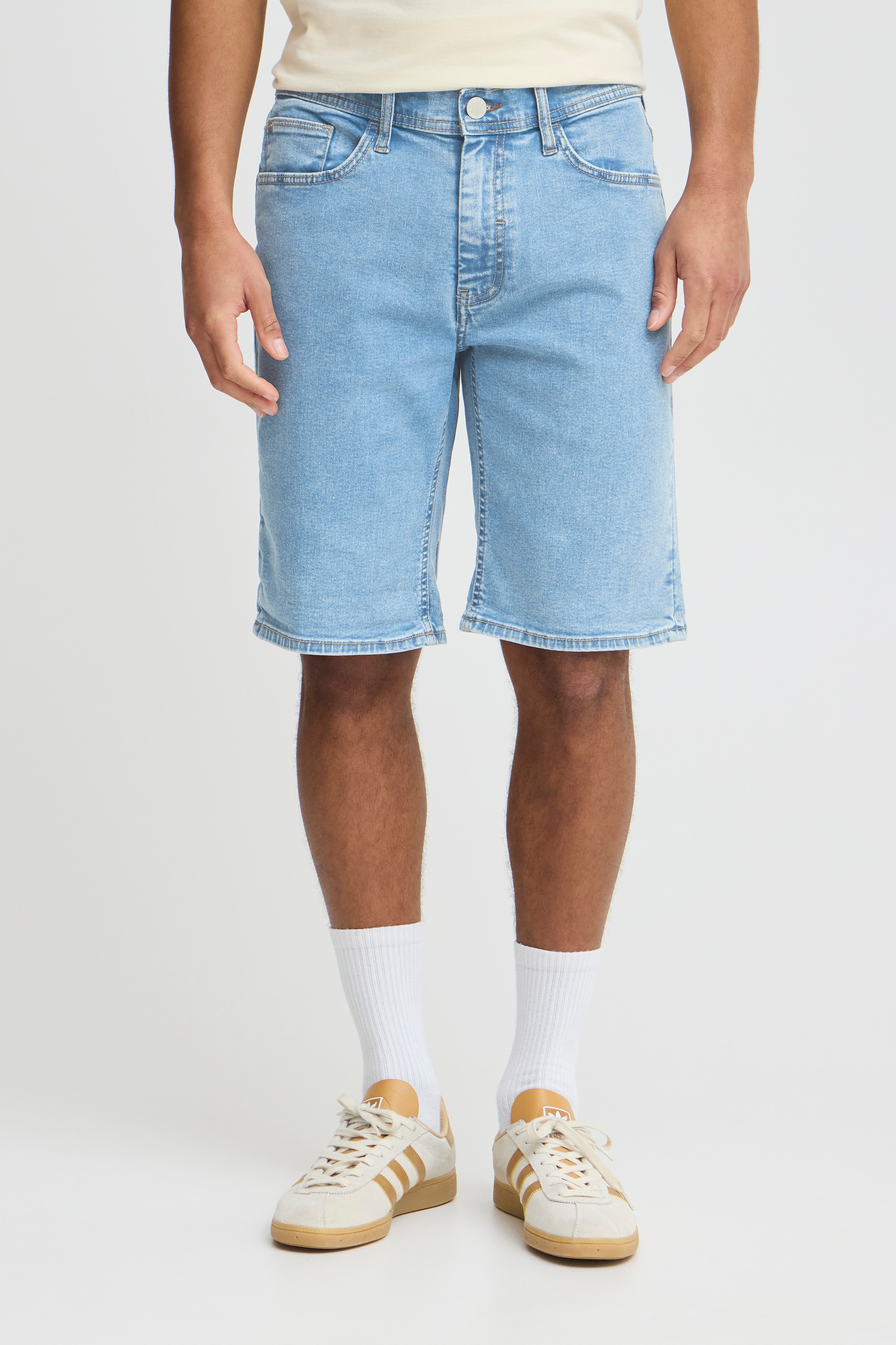Blend Shorts "BHTWISTER-denimshorts" mit Markenlabel, aus Baumwollmischung, Regular Fit, knielange Form