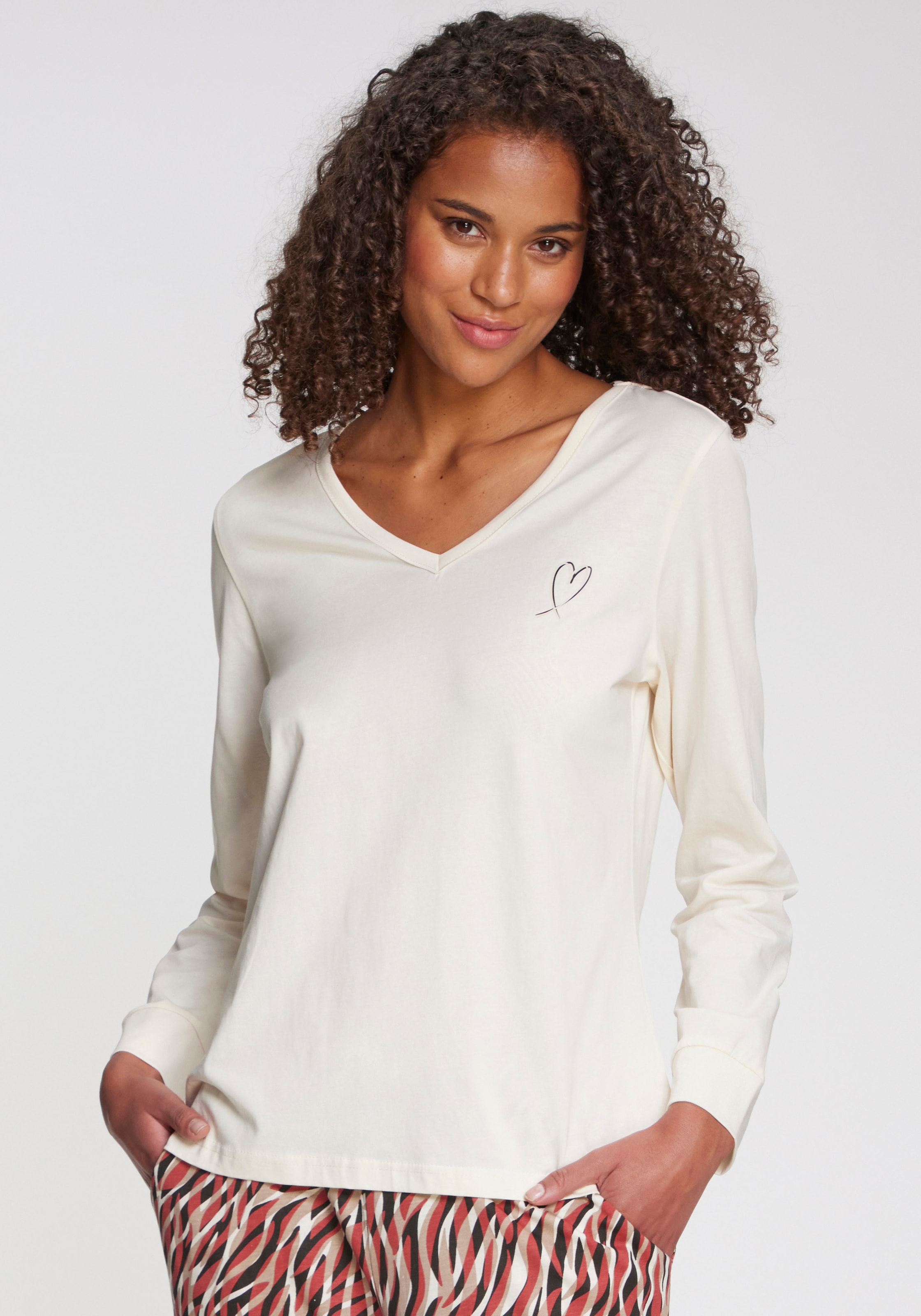Vivance Dreams Pyjamaoberteil mit kleinem Herzprint günstig online kaufen