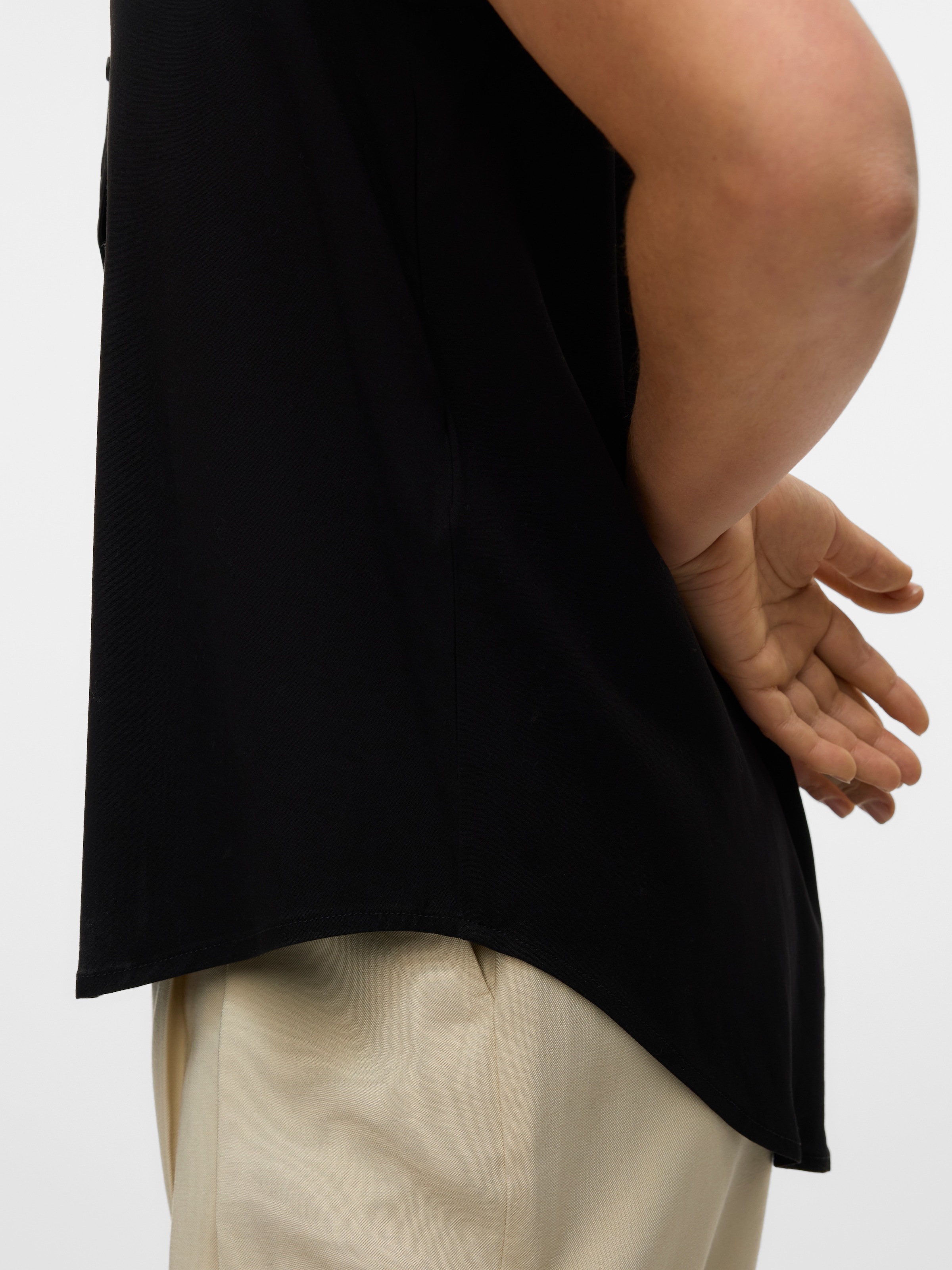 Vero Moda Blusentop »VMBELLA SL V-NECK TOP WVN GA NOOS«