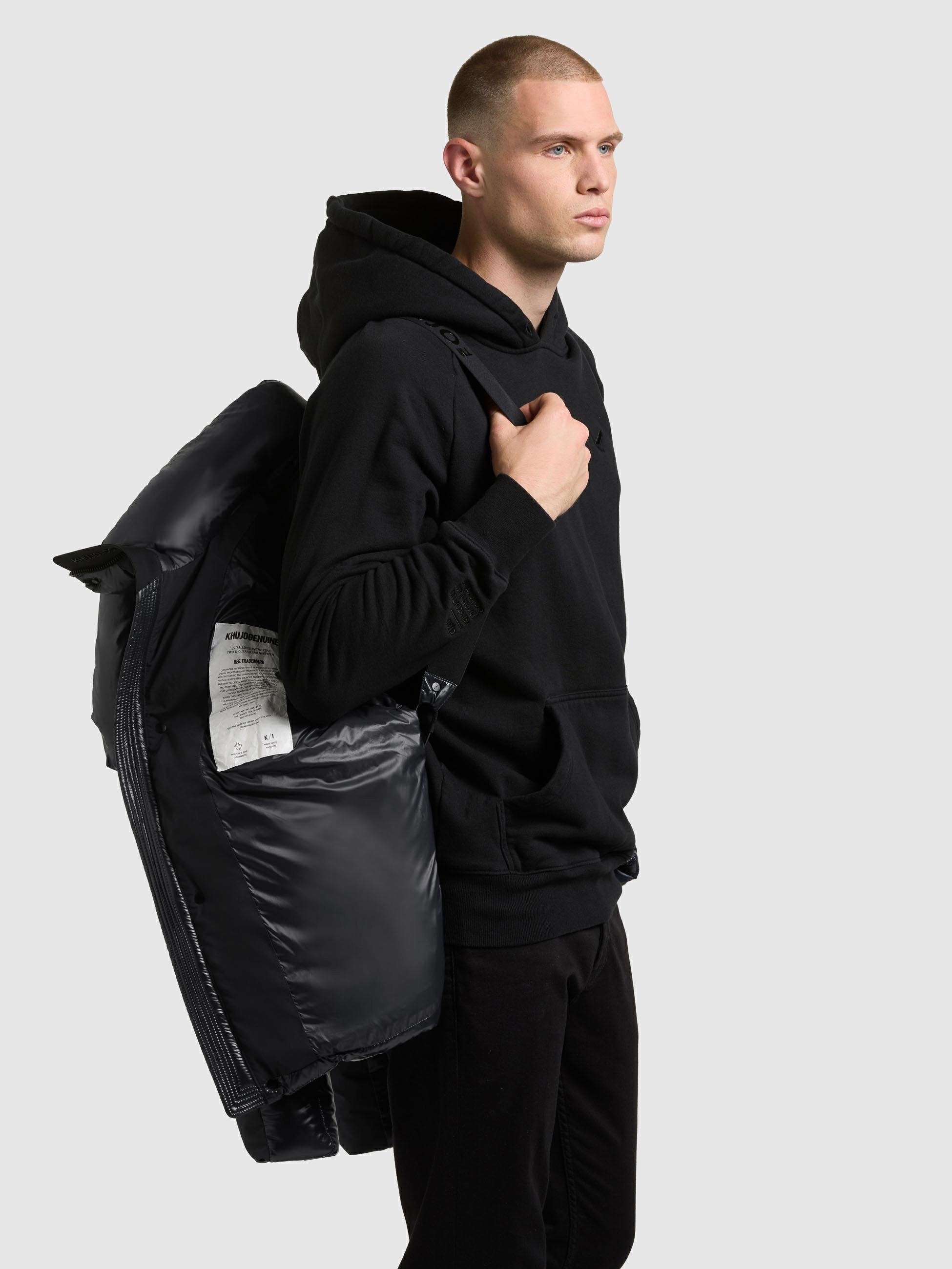 khujo Steppjacke »Alst« mit Kapuze Schimmernde Herren Jacke mit innenliegenden Rucksack-Trägern