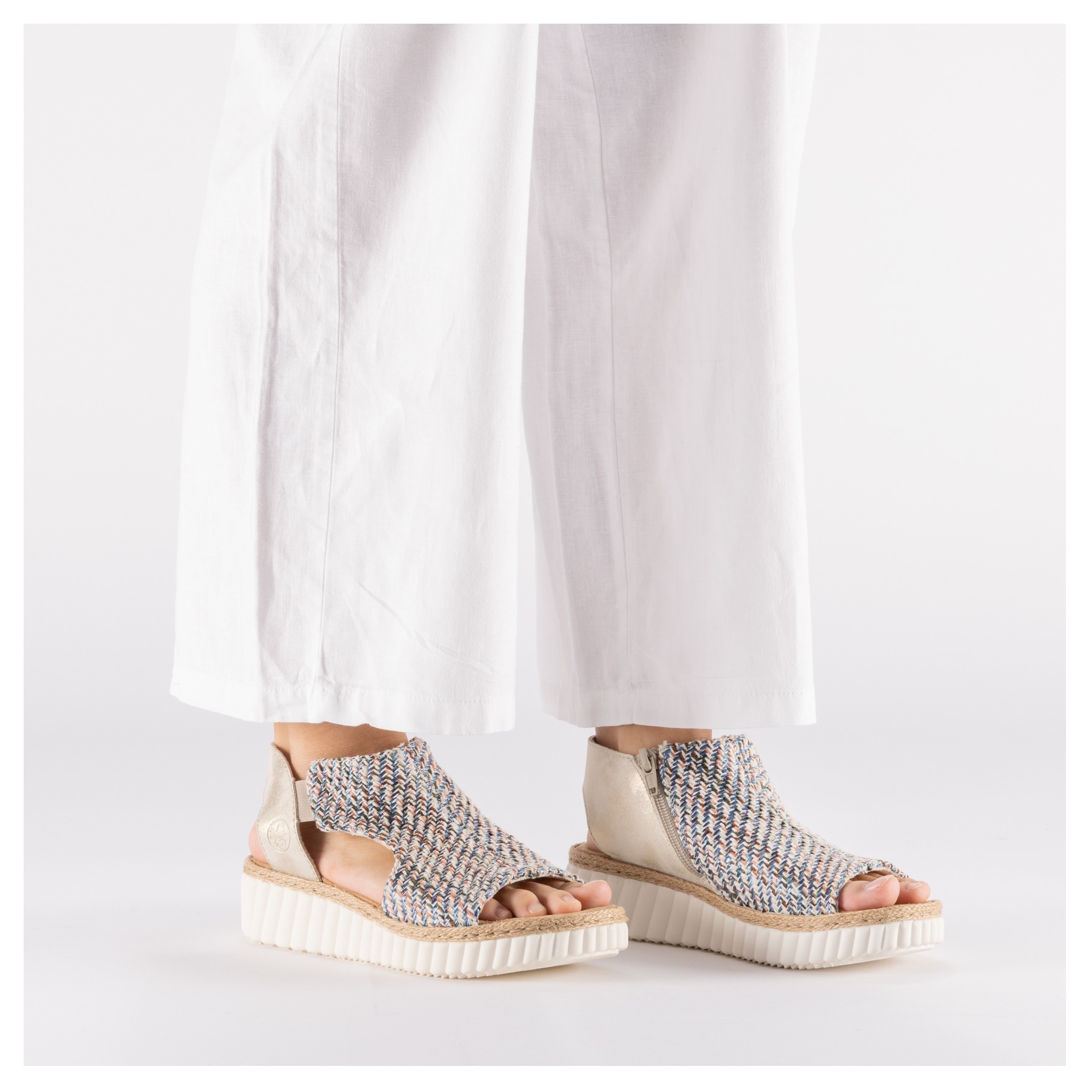 Rieker Schaftsandale  Sommerschuh, Urlaubsschuh, Plateausandale mit Reißverschluss