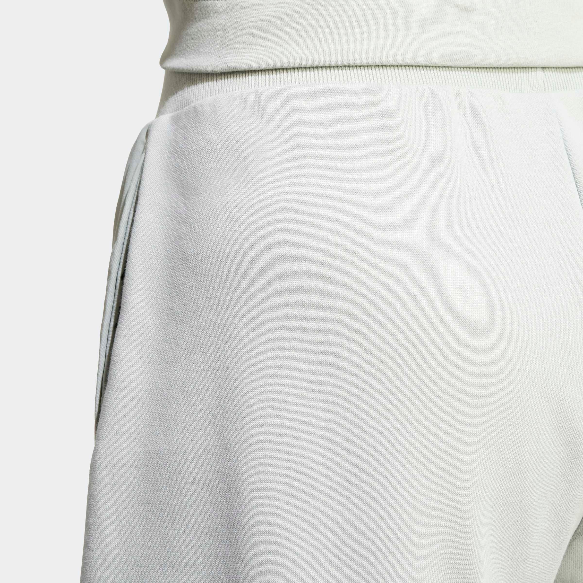 adidas Sportswear Shorts »W CE G SHORT«