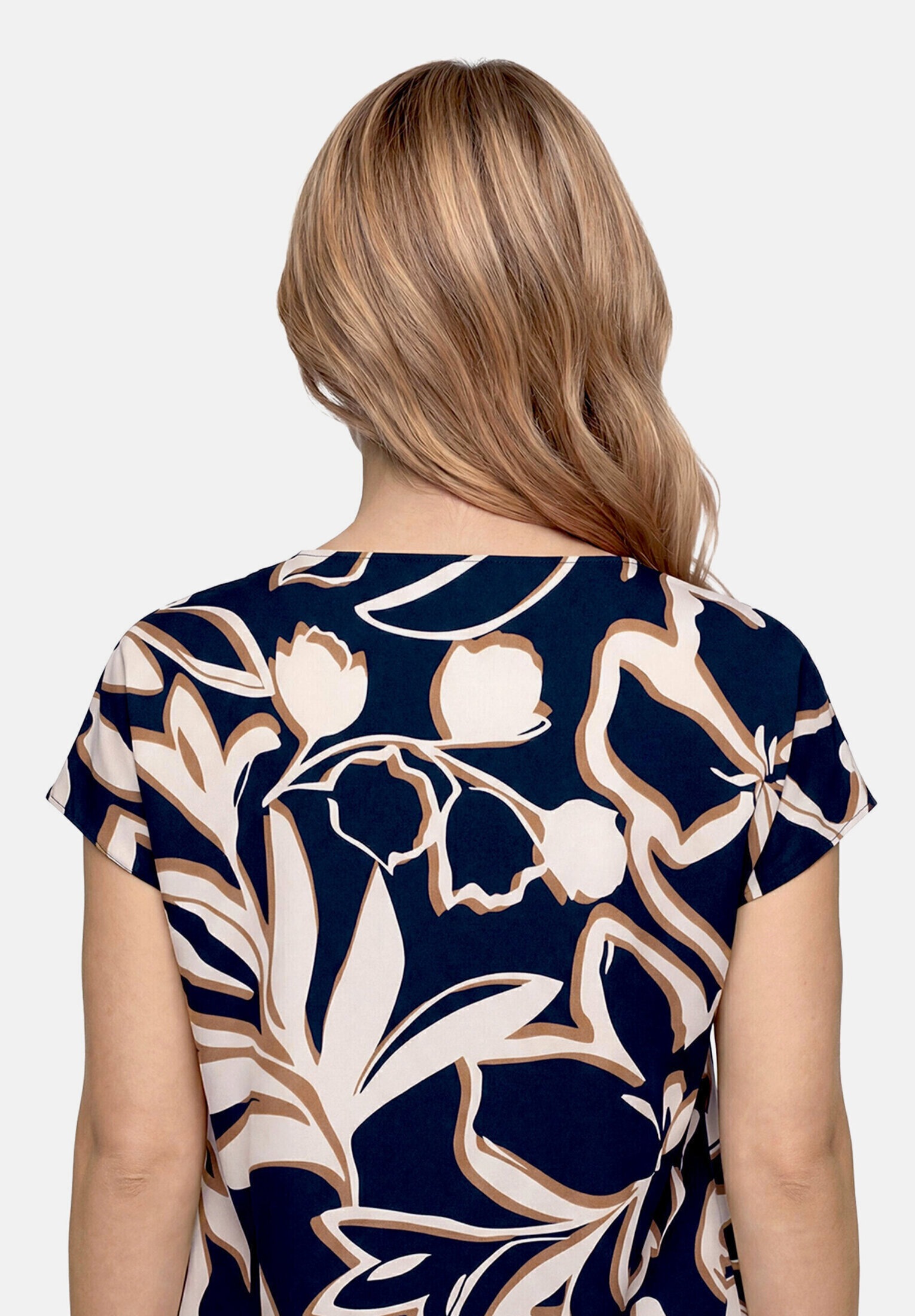 Betty Barclay Kurzarmshirt »Damen mit Wasserfallausschnitt« 1