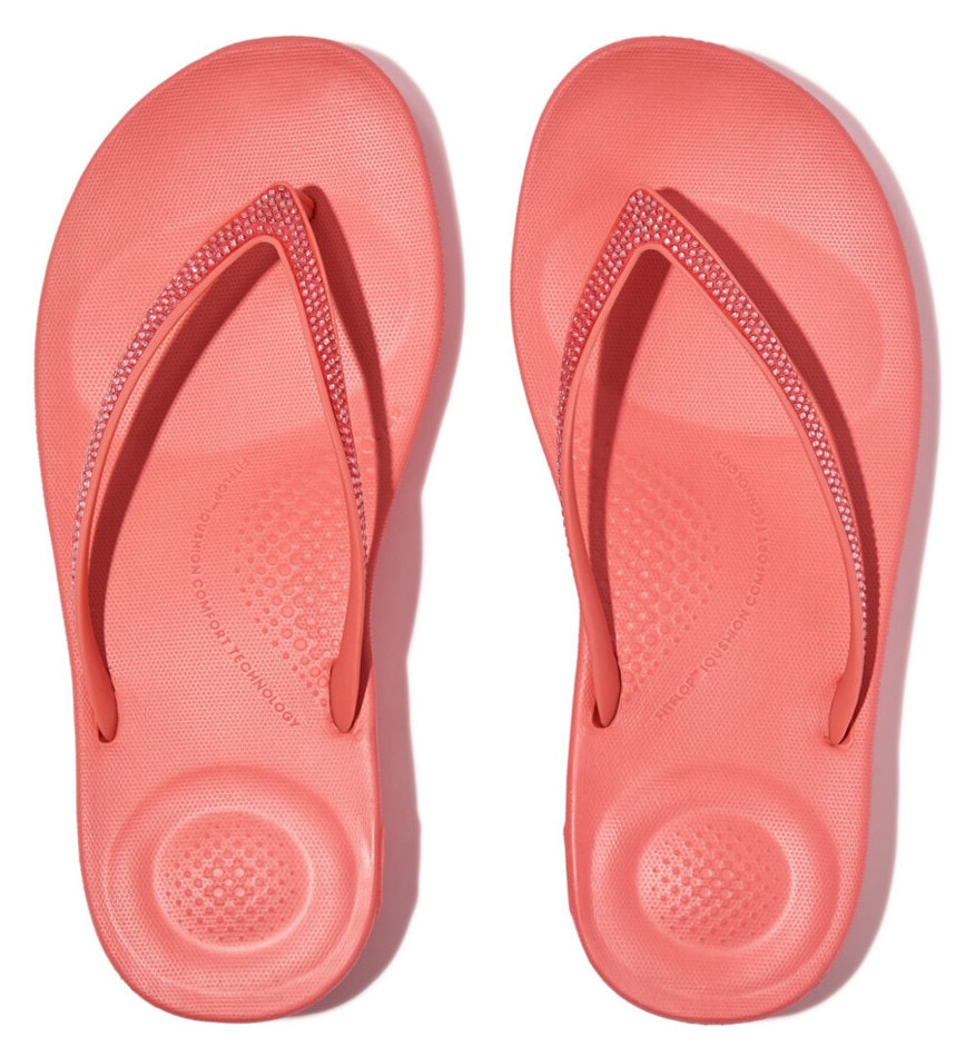 Fitflop Zehentrenner »iQUSHION SPARKLE - CLASSIC«, Keilabsatz, Sommerschuh, Schlappen mit funkelnden Glitzerbesatz