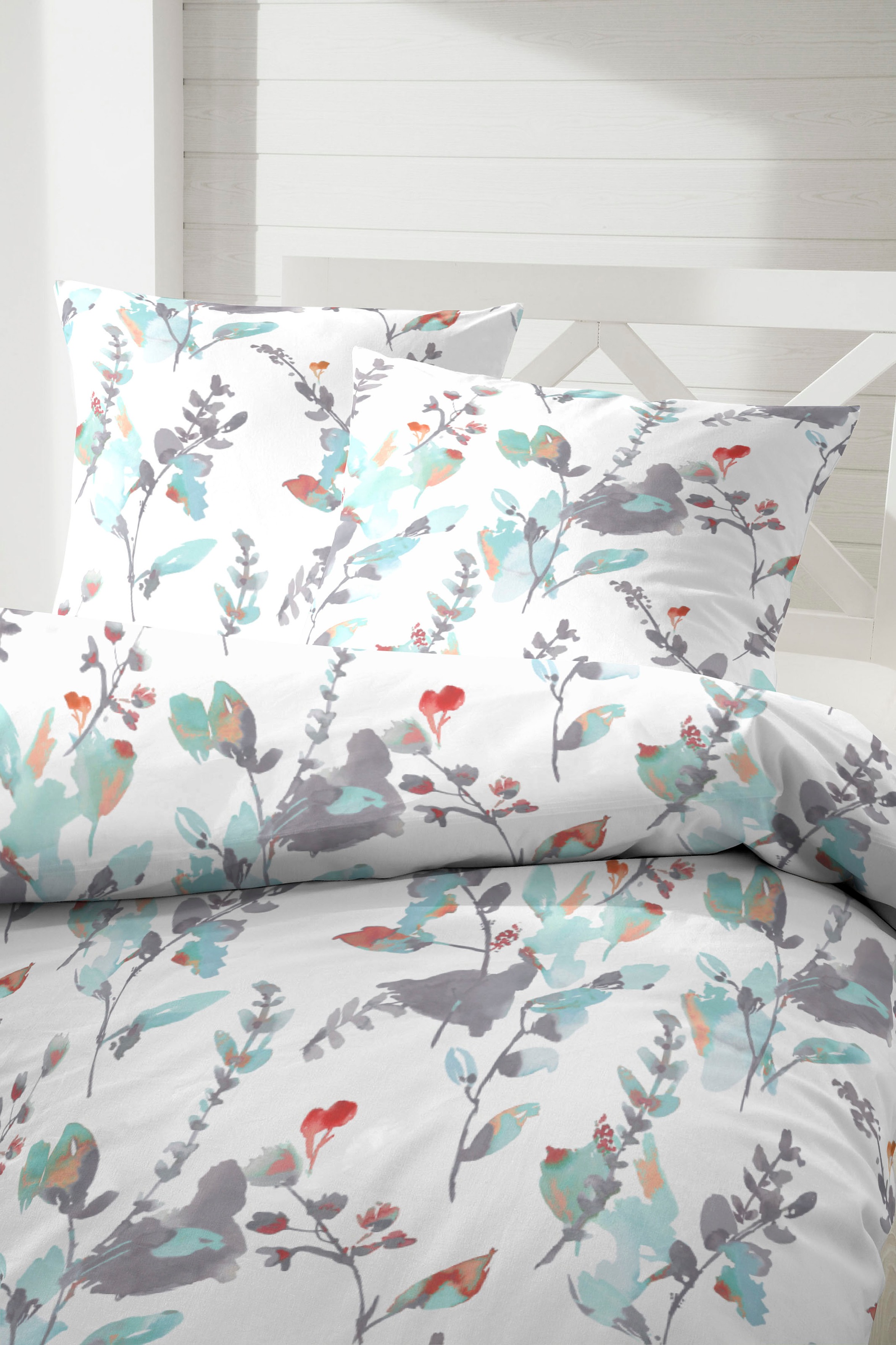 Primera Bettwäsche "Windspiel" 2 Stk. mit frischen Blumenranken günstig online kaufen