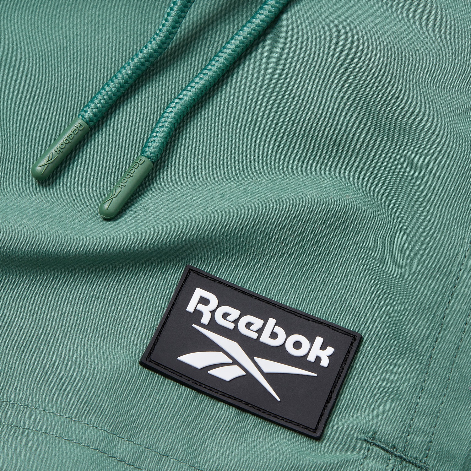 Badeshorts REEBOK "Ace", Herren, Gr. S, N-Gr, field grün, Microfaser, Obermaterial: 100% Polyester, Badehosen Badeshorts, mit kleinen Seitenschlitzen, Eingriff-Taschen seitlich 3