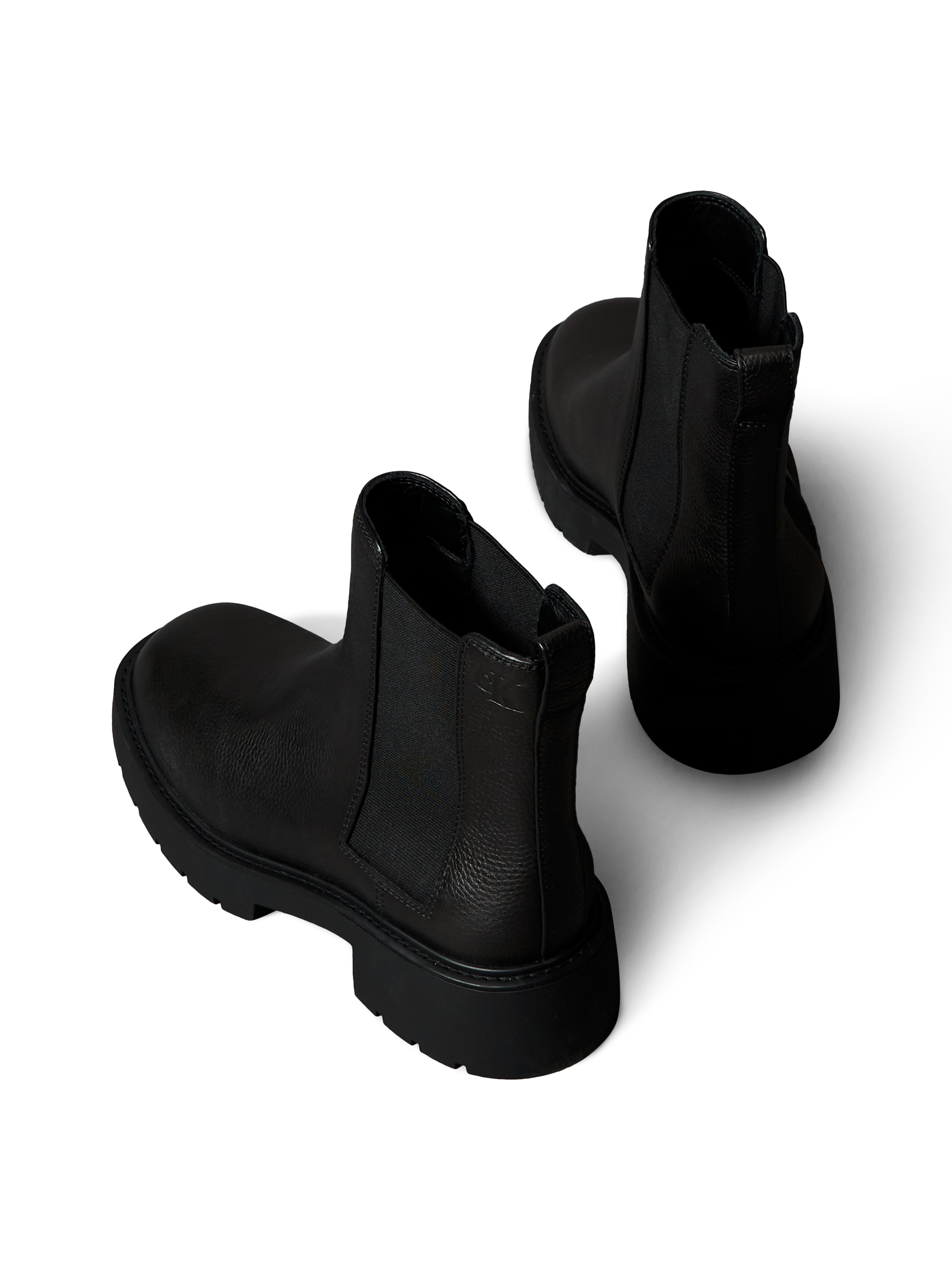 Calvin Klein Jeans Chelseaboots »CHUNKY CHELSEA BOOT LTH«, Schlupfboots, Stiefelette mit Anziehlasche