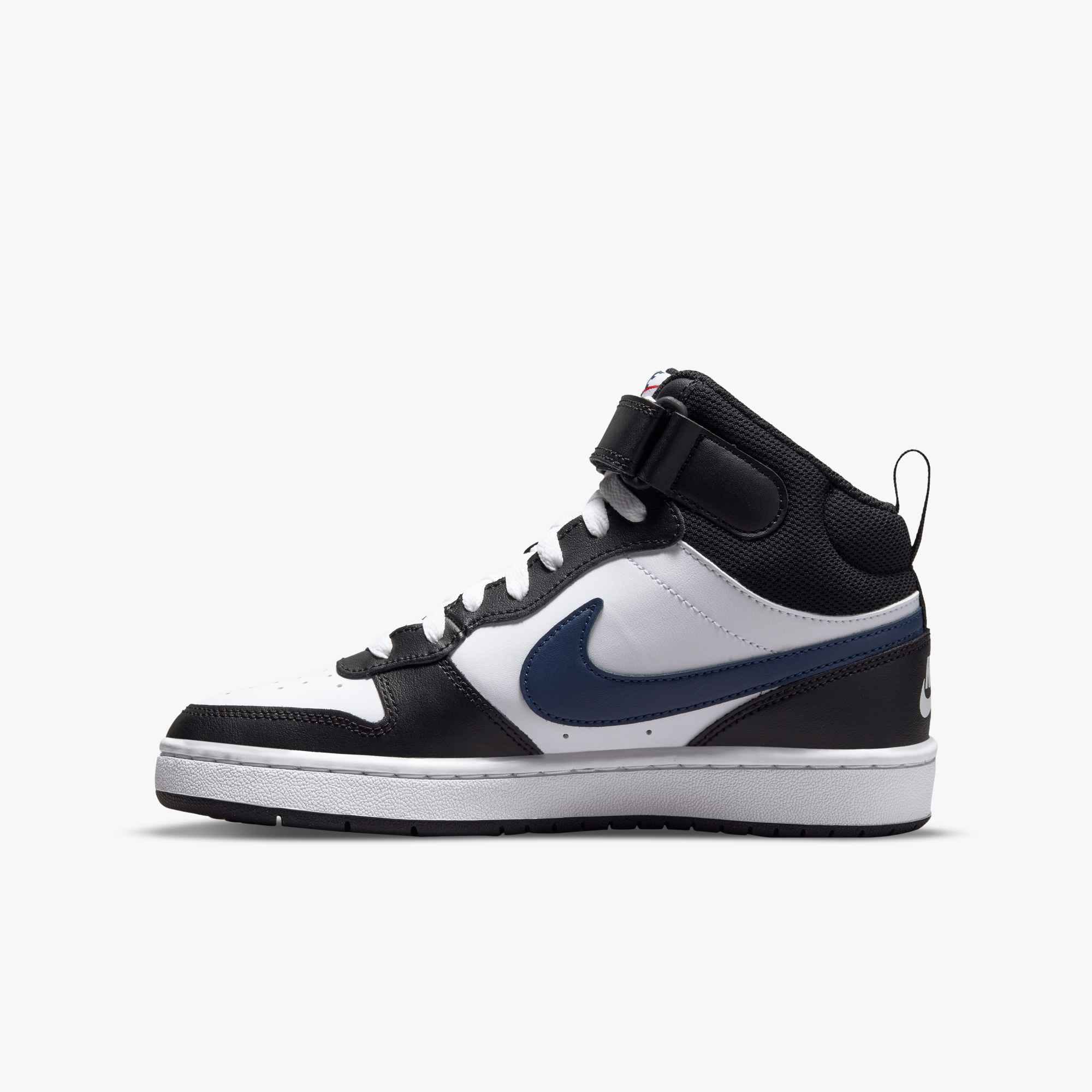 Nike Sportswear Sneaker »COURT BOROUGH MID 2 BG«  Design auf den Spuren des Air Force 1, für Kinder & Jugendliche
