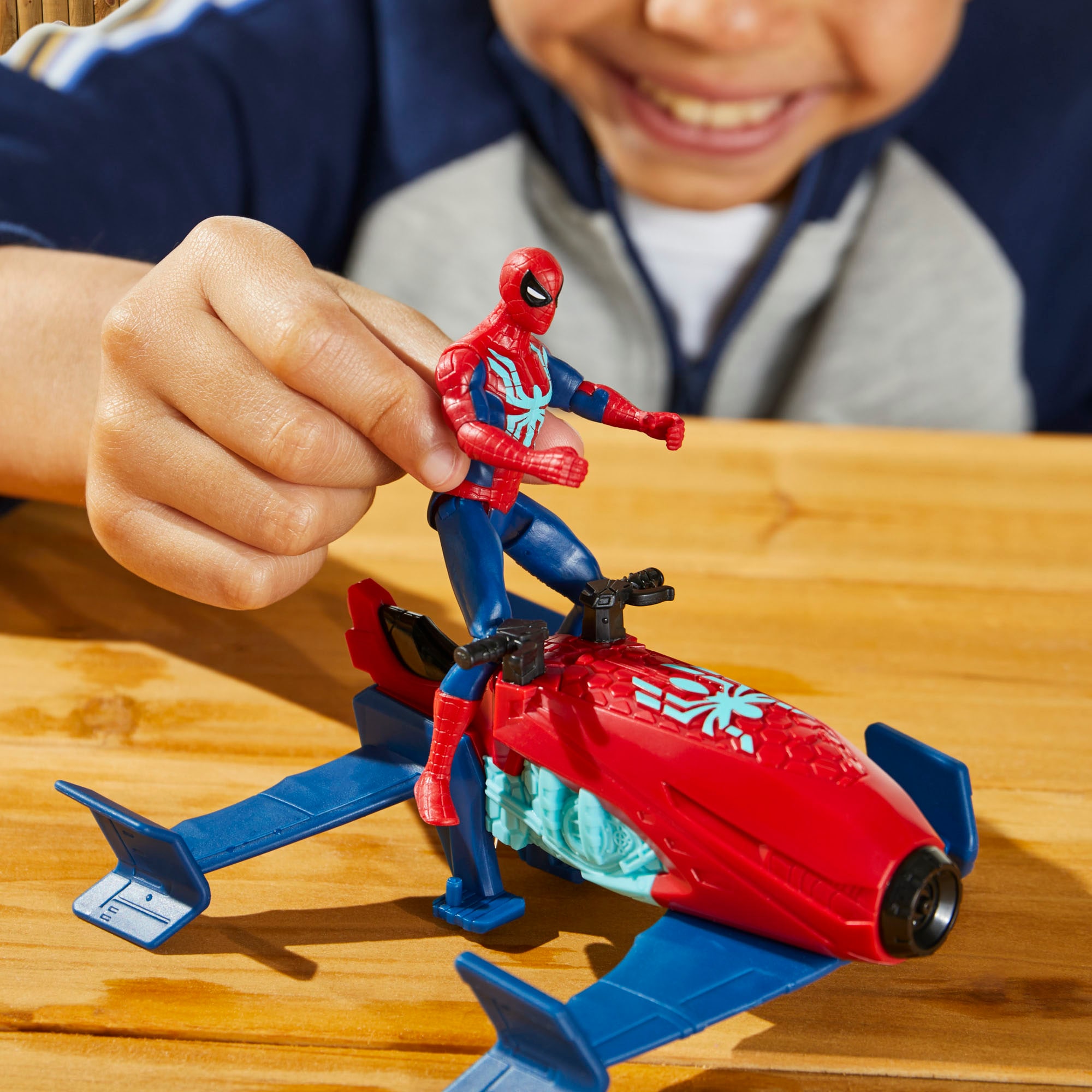 Hasbro Actionfigur »Marvel Spider-Man, Spider-Man Jet Splasher«, Spritzt Wasser